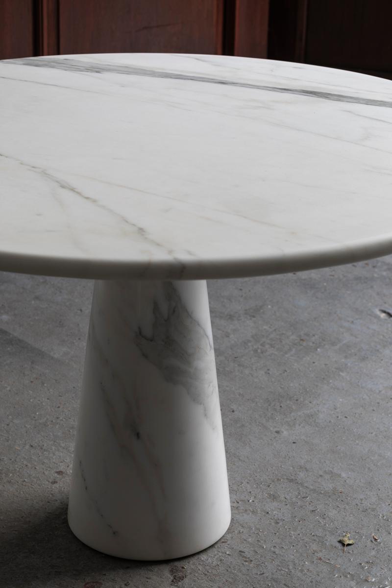 Marble dining table in style of Angelo Mangiarotti, Italy, 1970s For Sale 4
