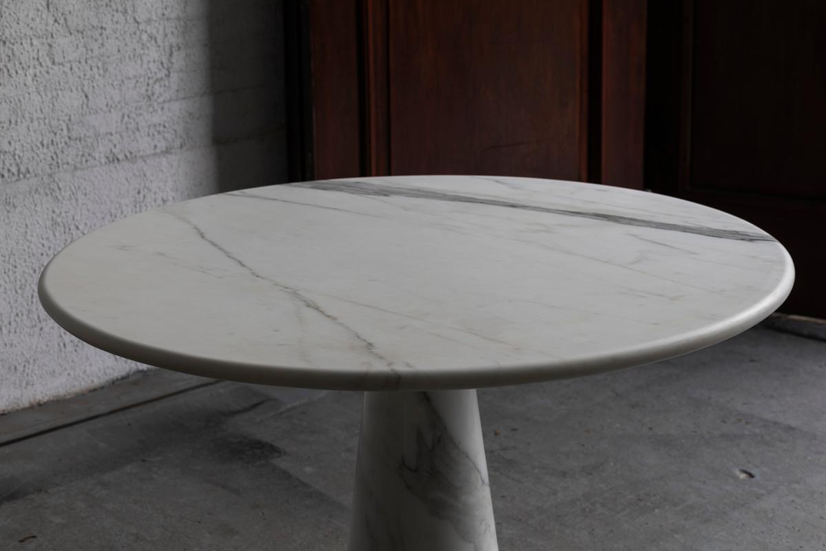 Marble dining table in style of Angelo Mangiarotti, Italy, 1970s For Sale 3