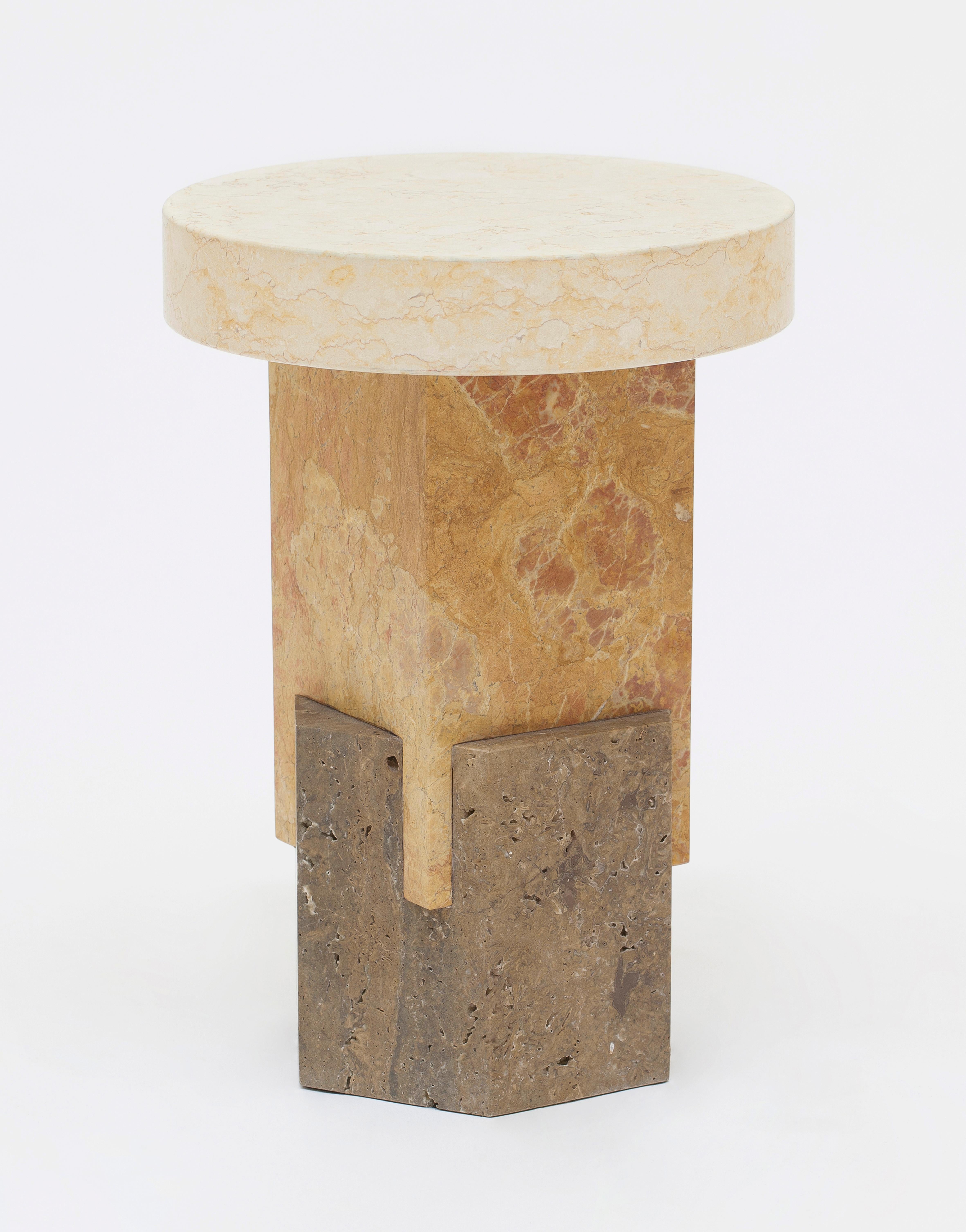 Taburete Dorik Chroma de mármol by Oeuffice Moderno en venta