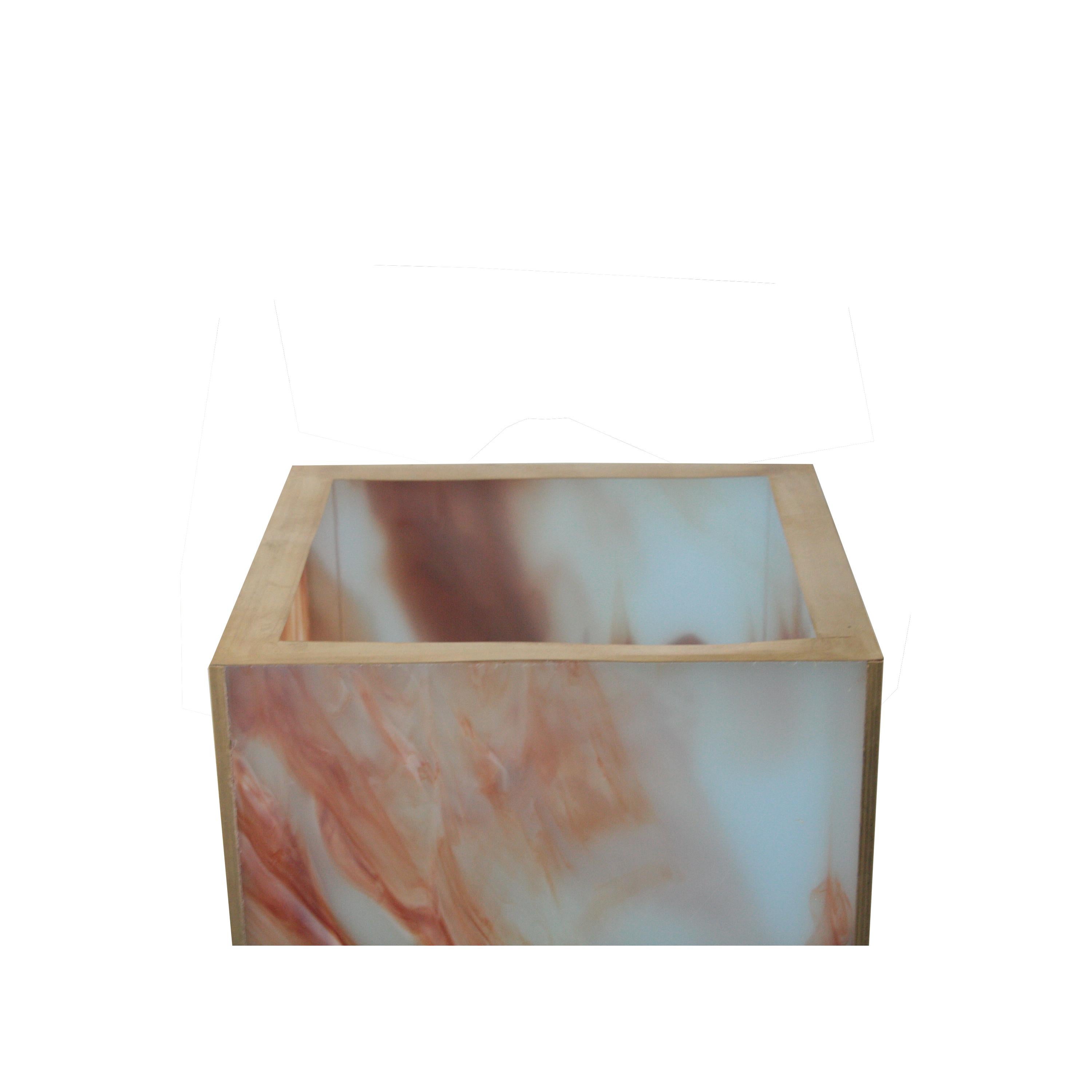 Contemporary Marble Effect Methacrylate and Brass Spanish Table Lamp, 2016 (Spanisch)