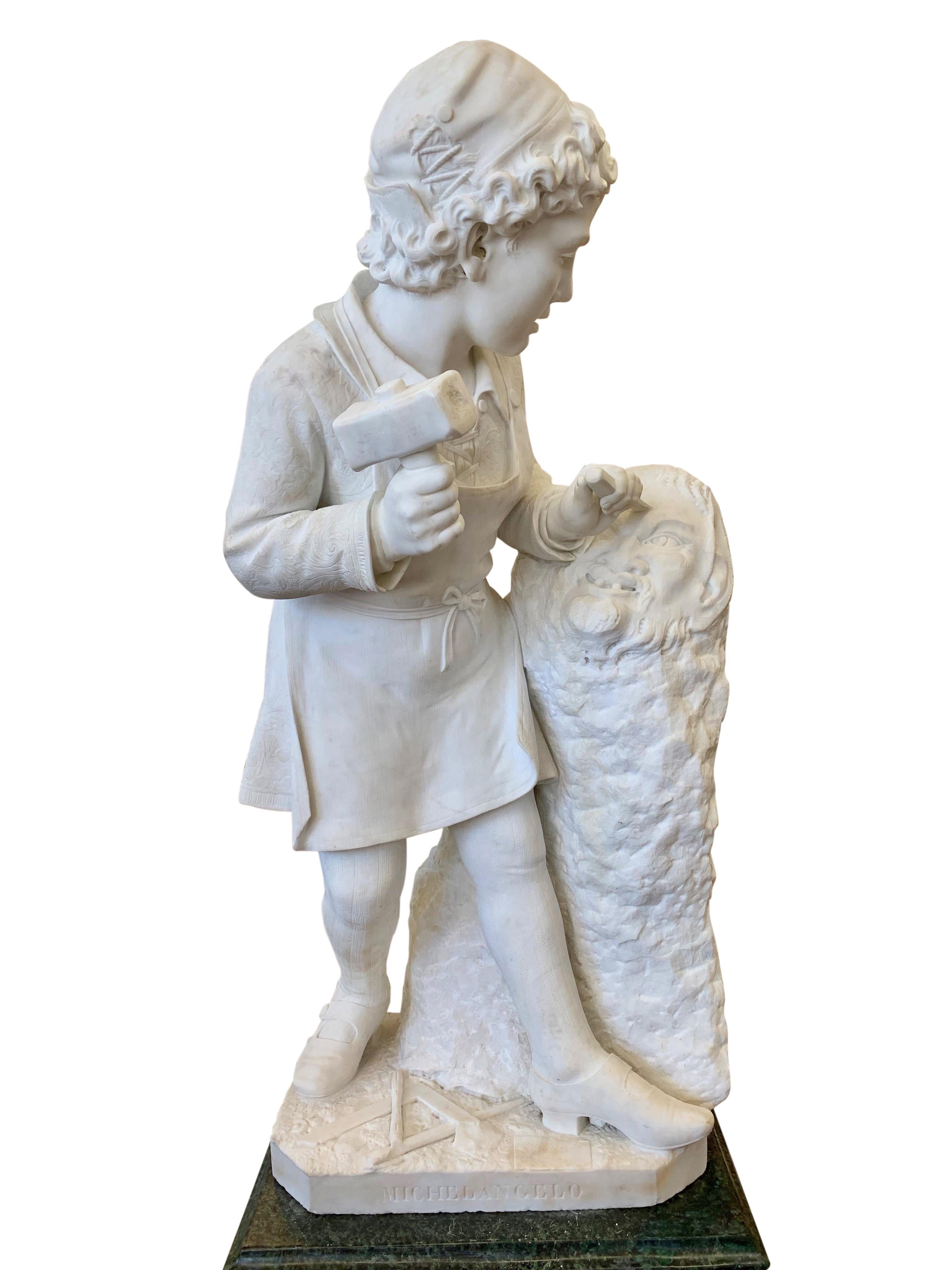 XIXe siècle Figure ancienne en marbre de Michel-Ange sculptant la tête d'un faune en vente
