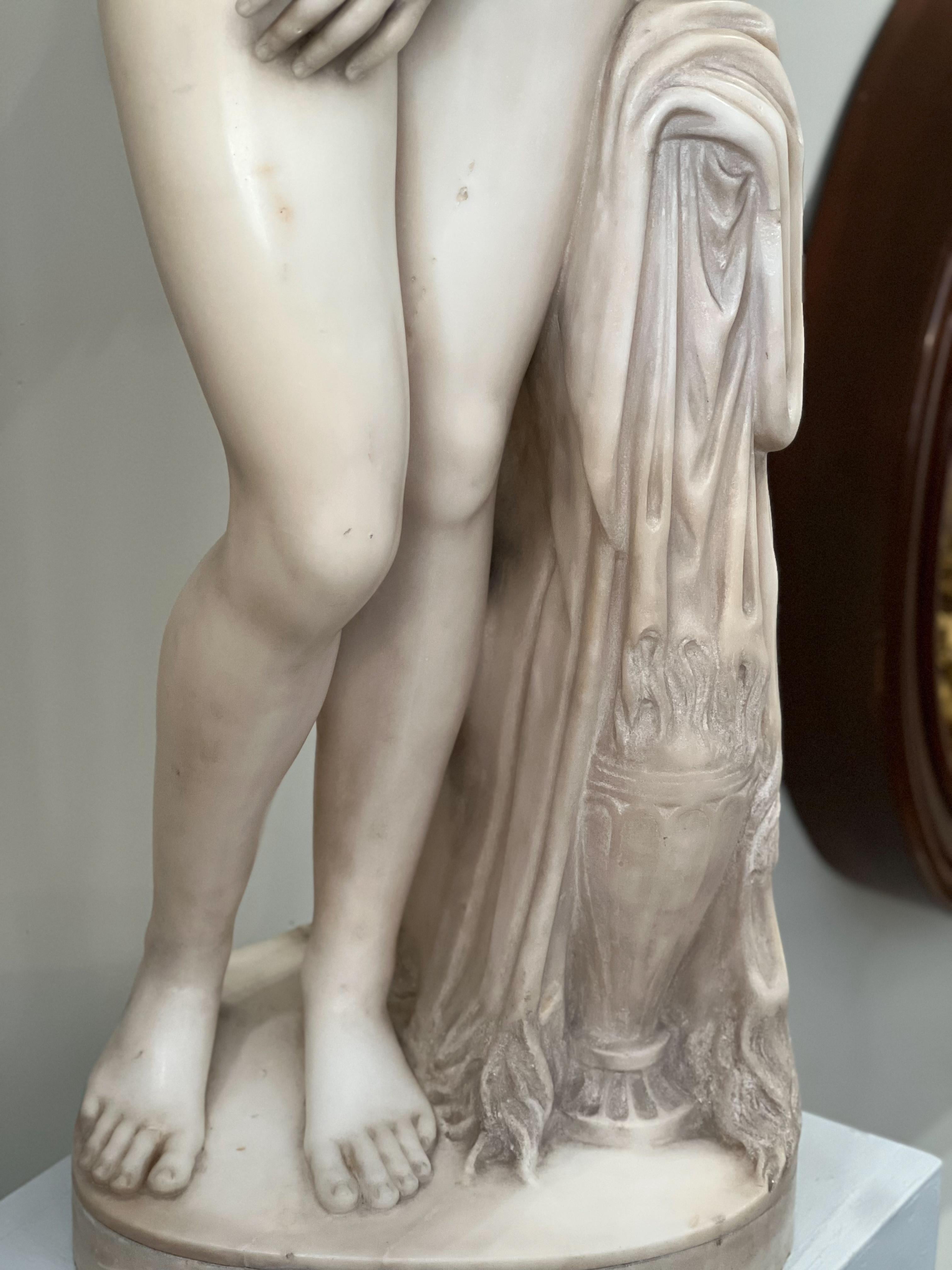 Figure en marbre de la Vénus du Capitole d'après l'Antique, fin du 18ème siècle en vente 2