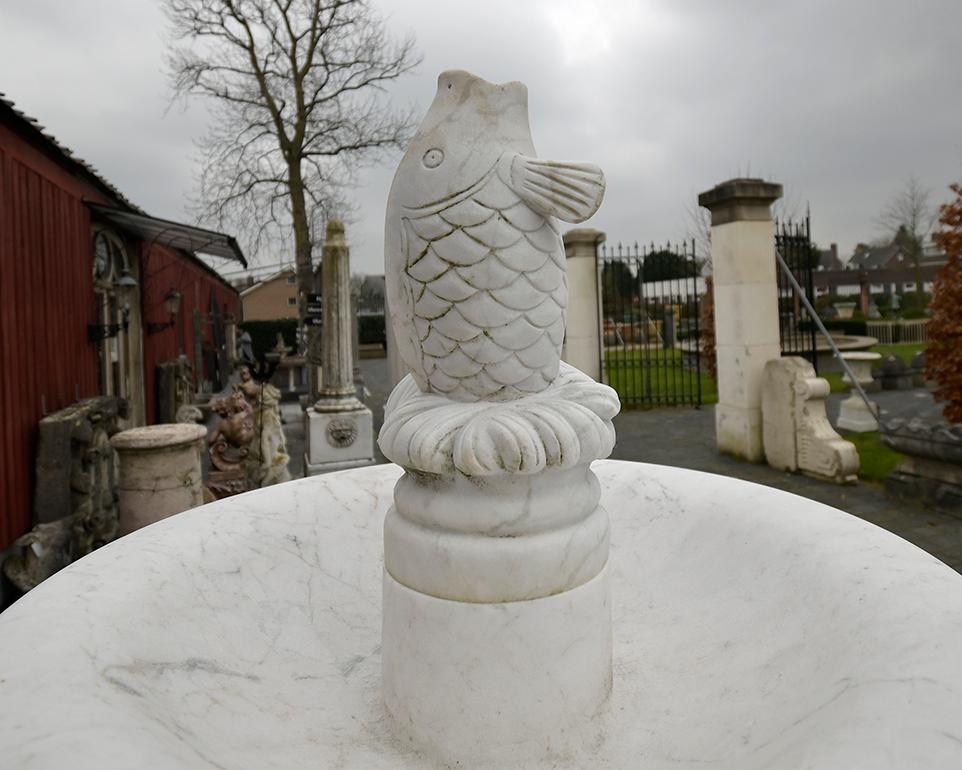Marble Fountain, 20th Century In Good Condition In Udenhout, NL