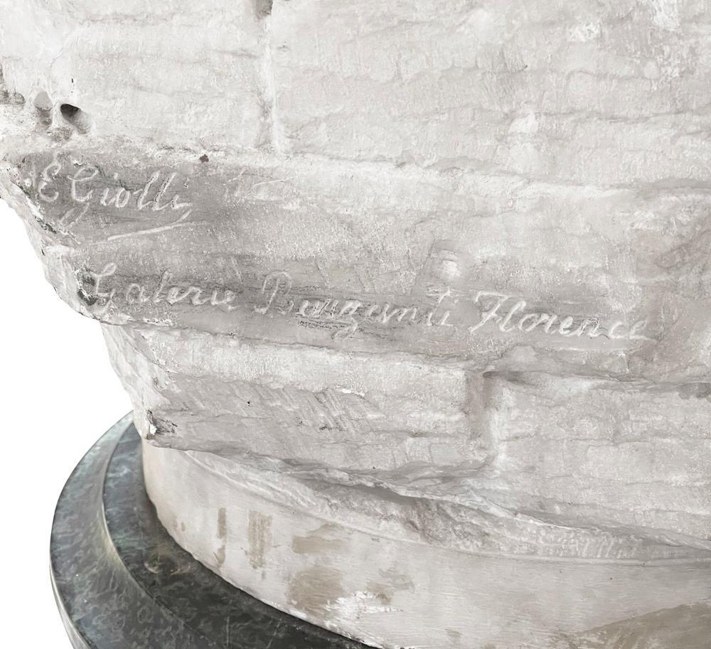 Marmo di Carrara Ragazza in marmo con mandolino, firmata Eduardo Giolli, 19° secolo in vendita