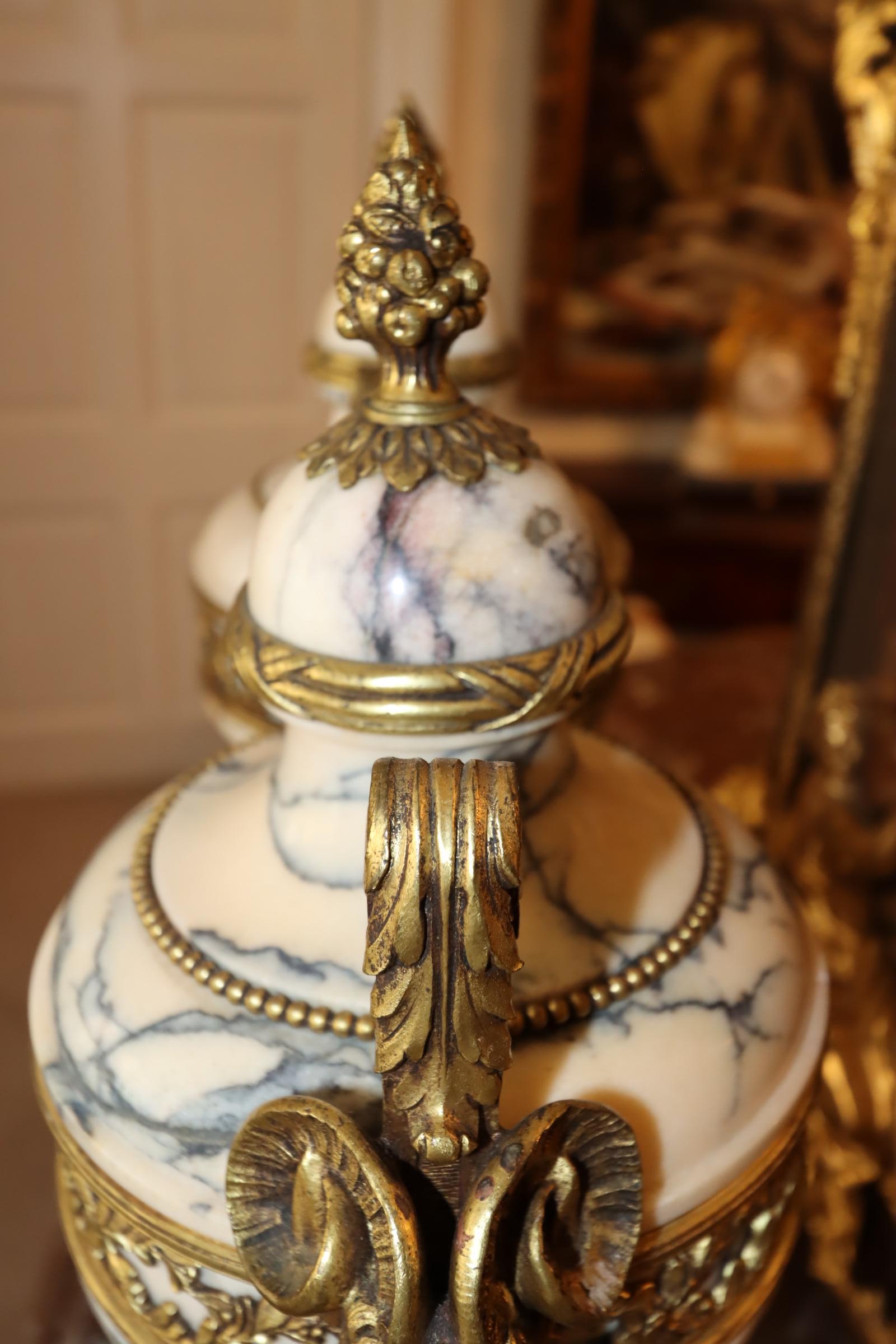 Marble Guilt Bronze Mounted Decorative Classical Urns, early to mid 19th Century For Sale 2