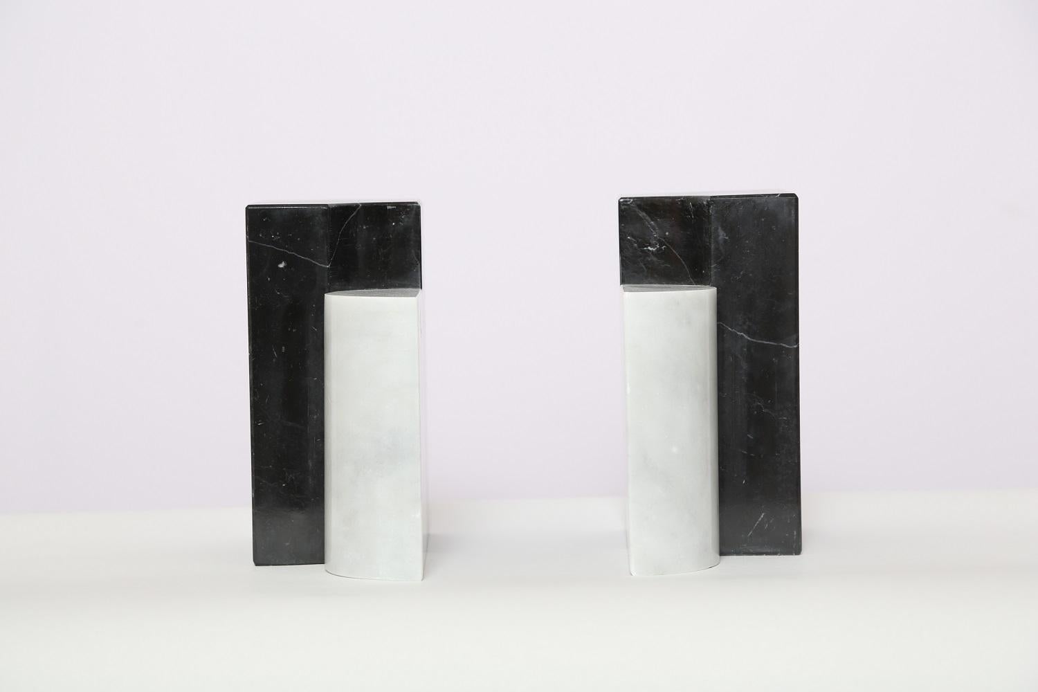 The Marble House Bookends Black and White Carrara Marble, Handmade in Italy In New Condition In Miami, FL