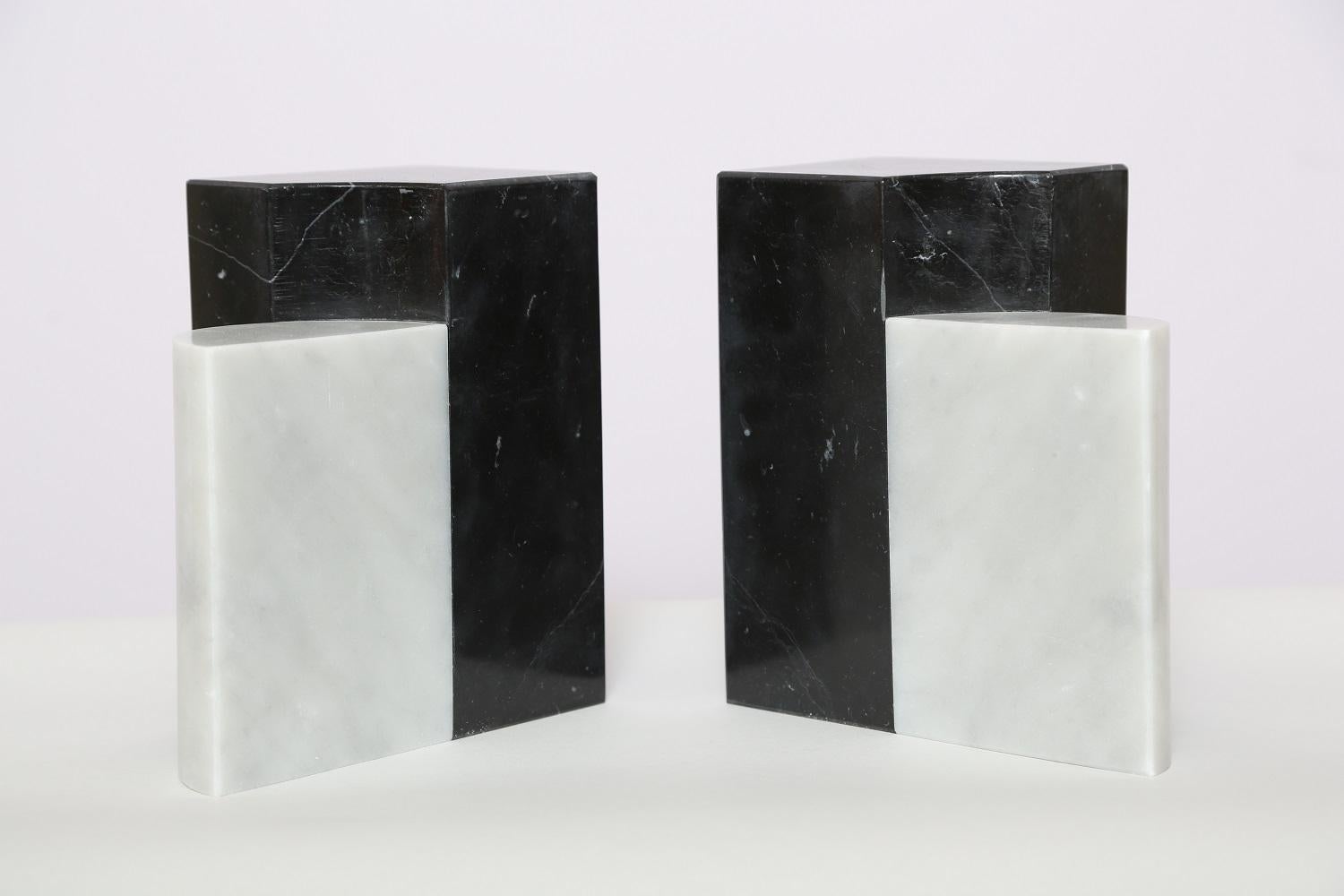 The Marble House Bookends Black and White Carrara Marble, Handmade in Italy 2