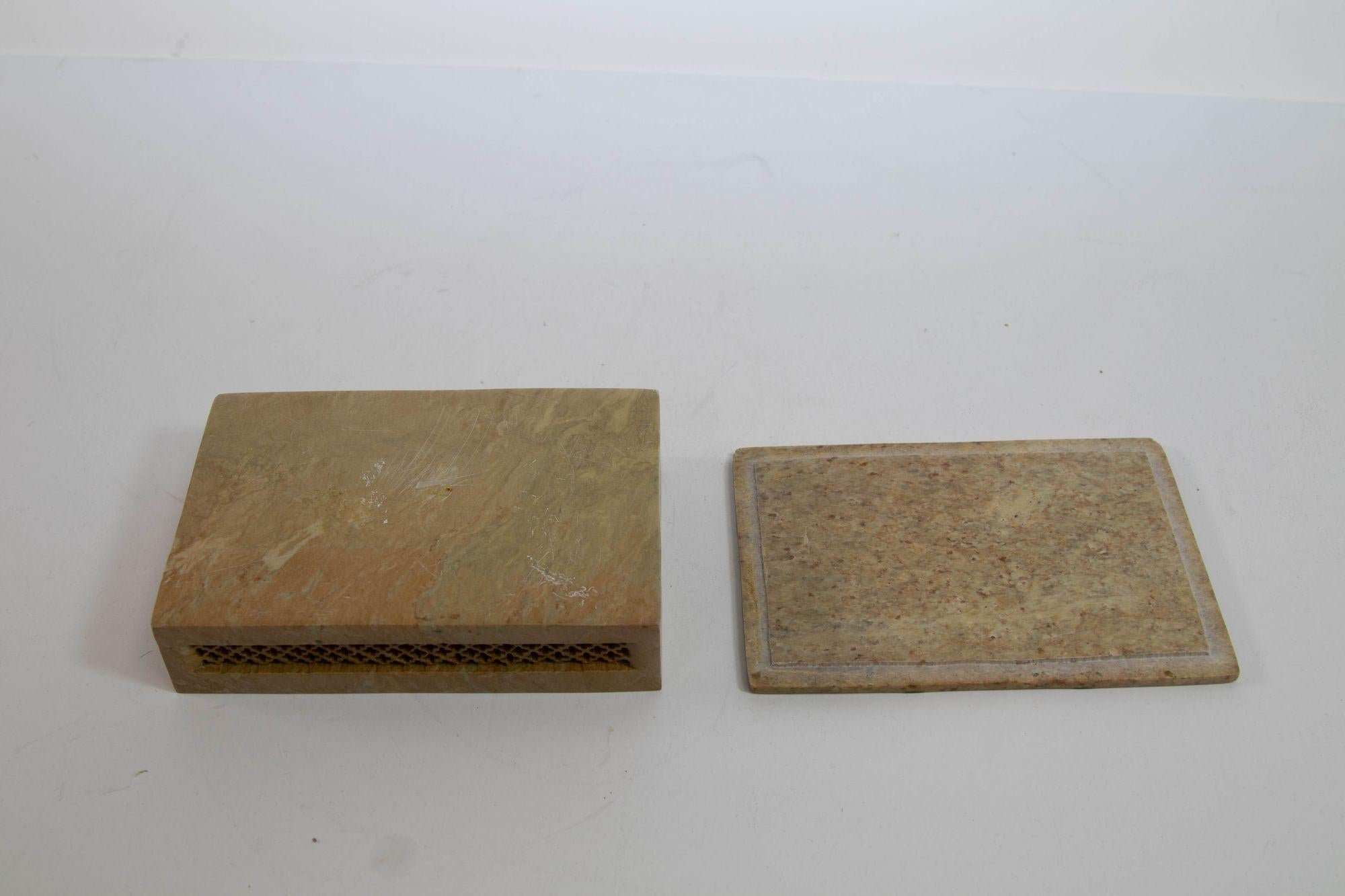 Fait main Marbre Inlay Marble Box Censor Stone Travertine Box India 1950s en vente