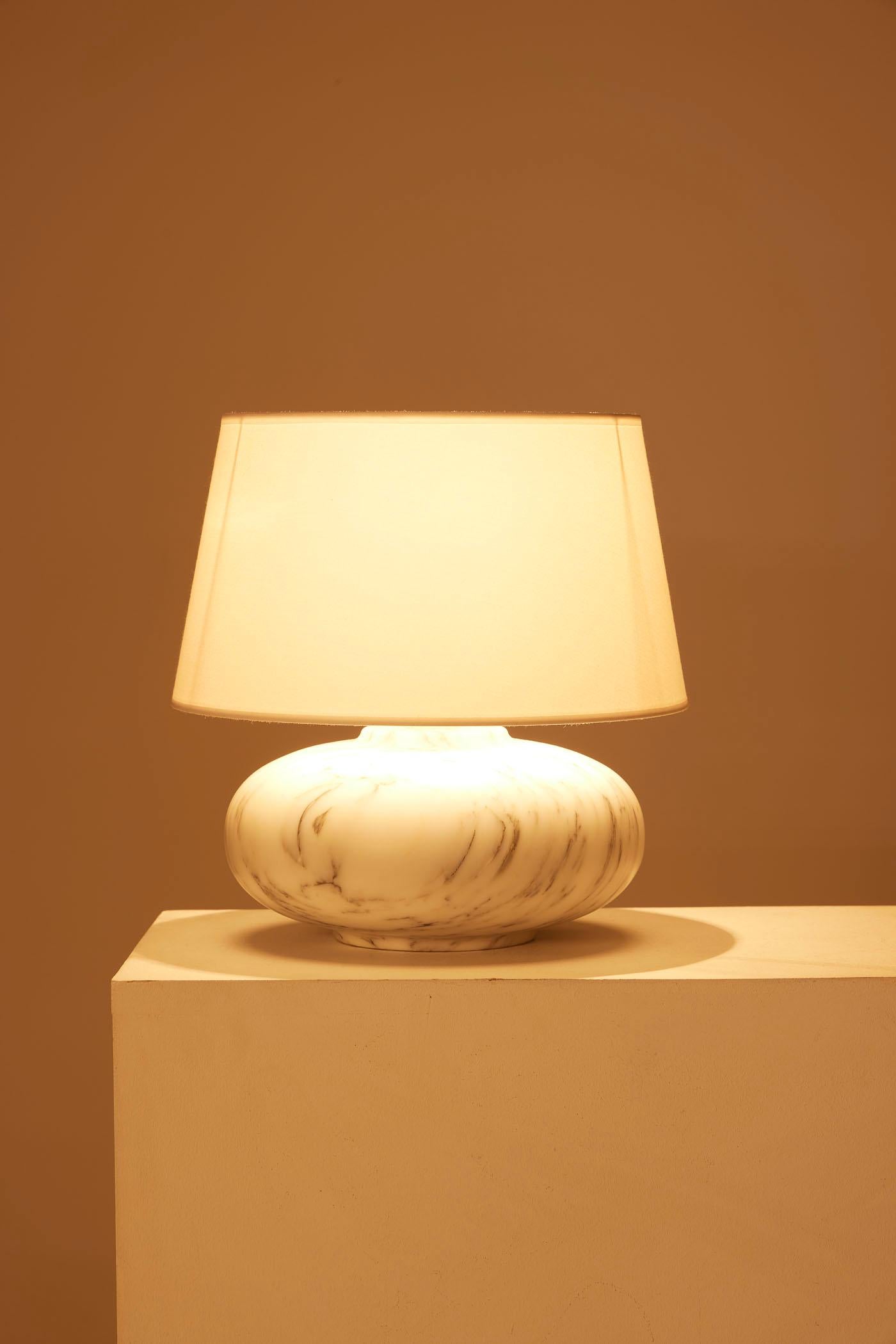 Marble lamp  In Good Condition For Sale In PARIS, FR