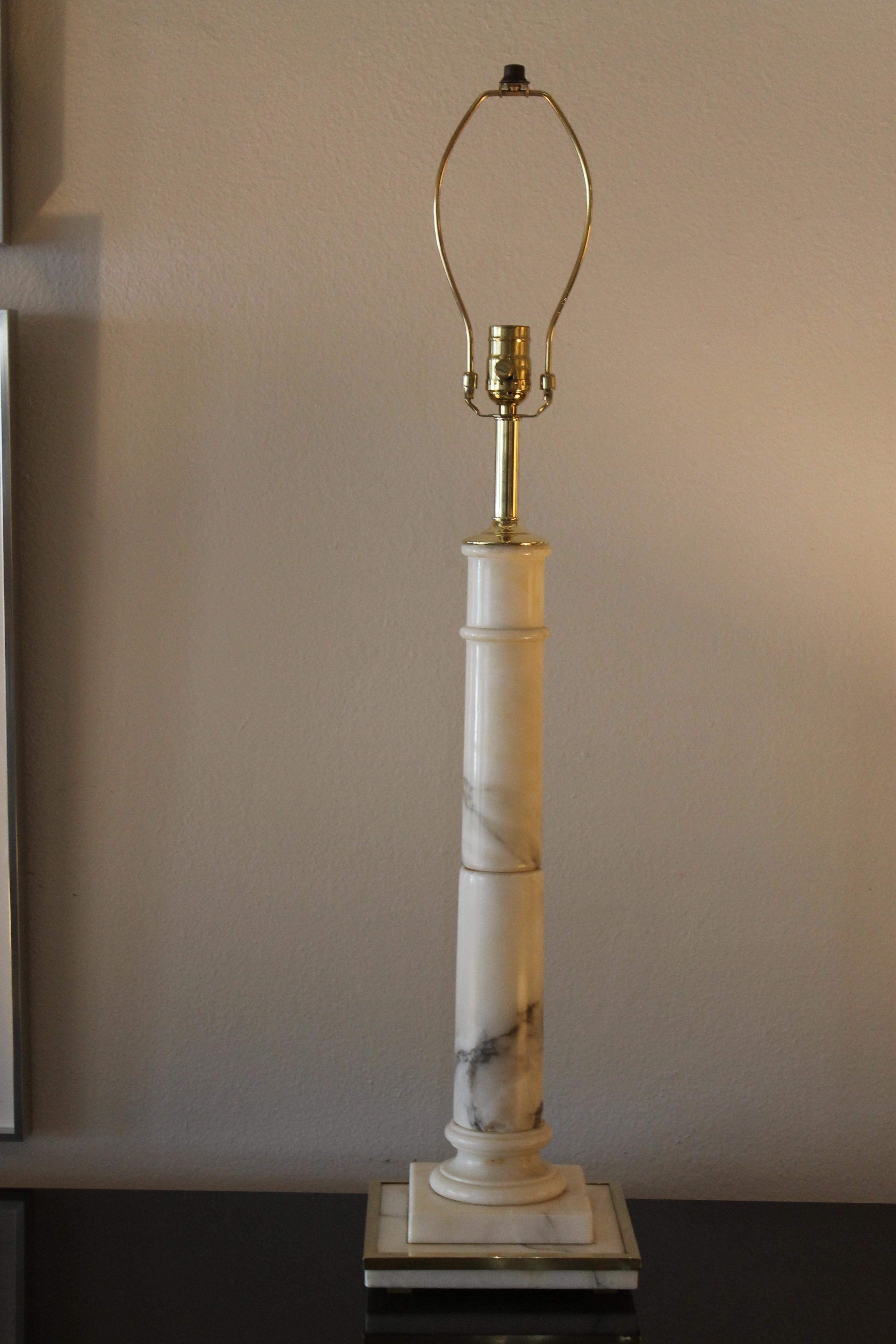 Mid-Century Modern Lampe en marbre, fabriquée en Italie pour I. Magnin & Company en vente