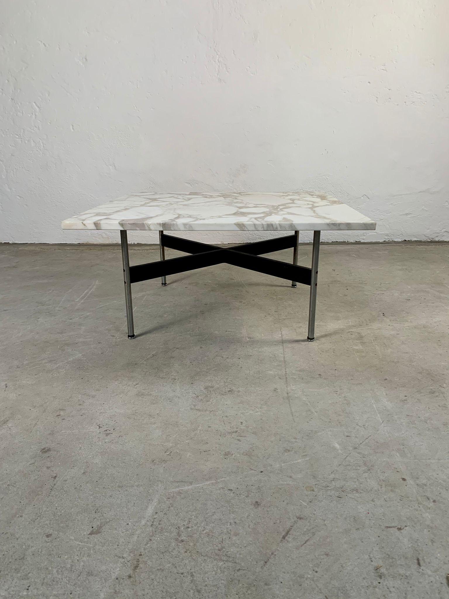 Marble low table by W. Katavolos, R. Little and D. Kelley by ICF, italy, 1970s In Good Condition For Sale In Milano, IT