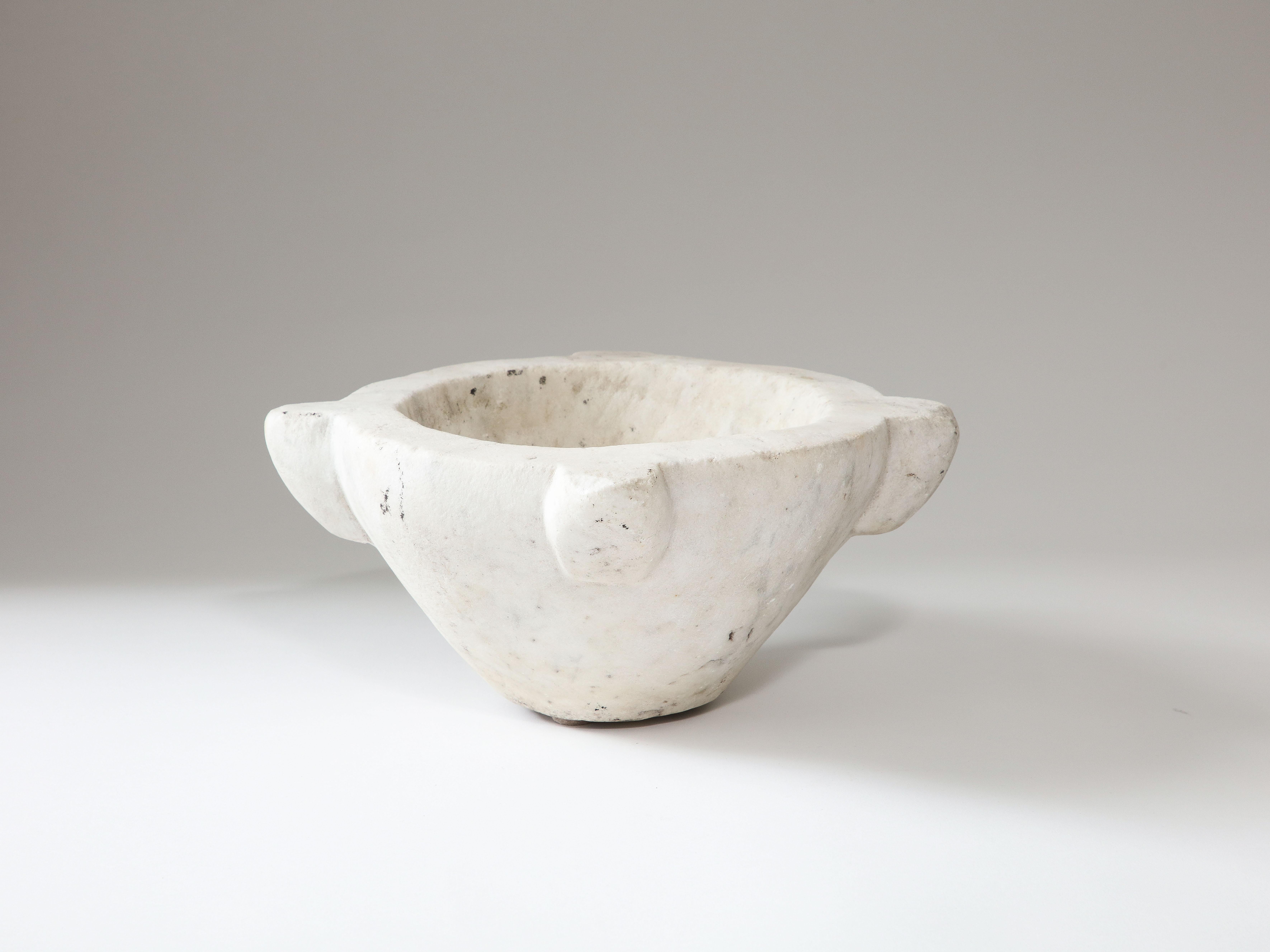 Marble Mortar, France, 19th Century In Good Condition For Sale In New York City, NY