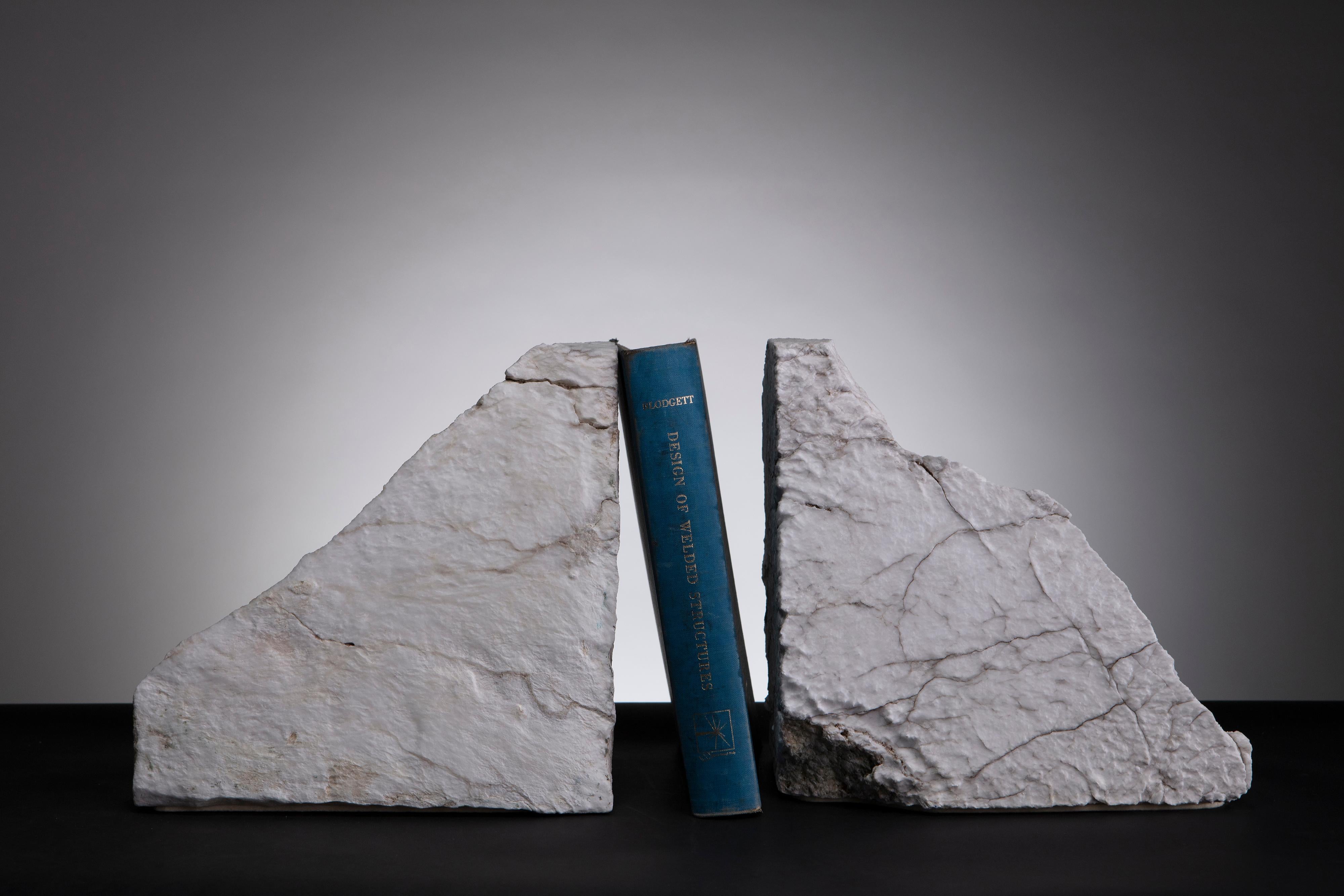 Marble Mountain Bookends In New Condition For Sale In Treadwell, NY