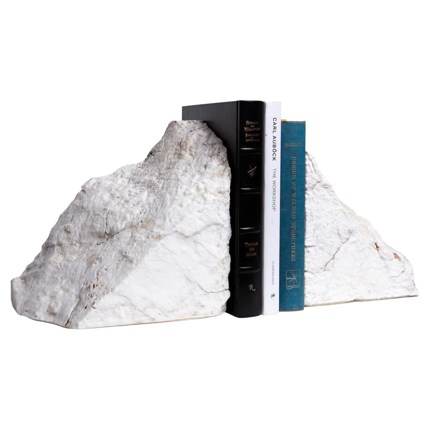 Berg-Buchstützen aus Marmor