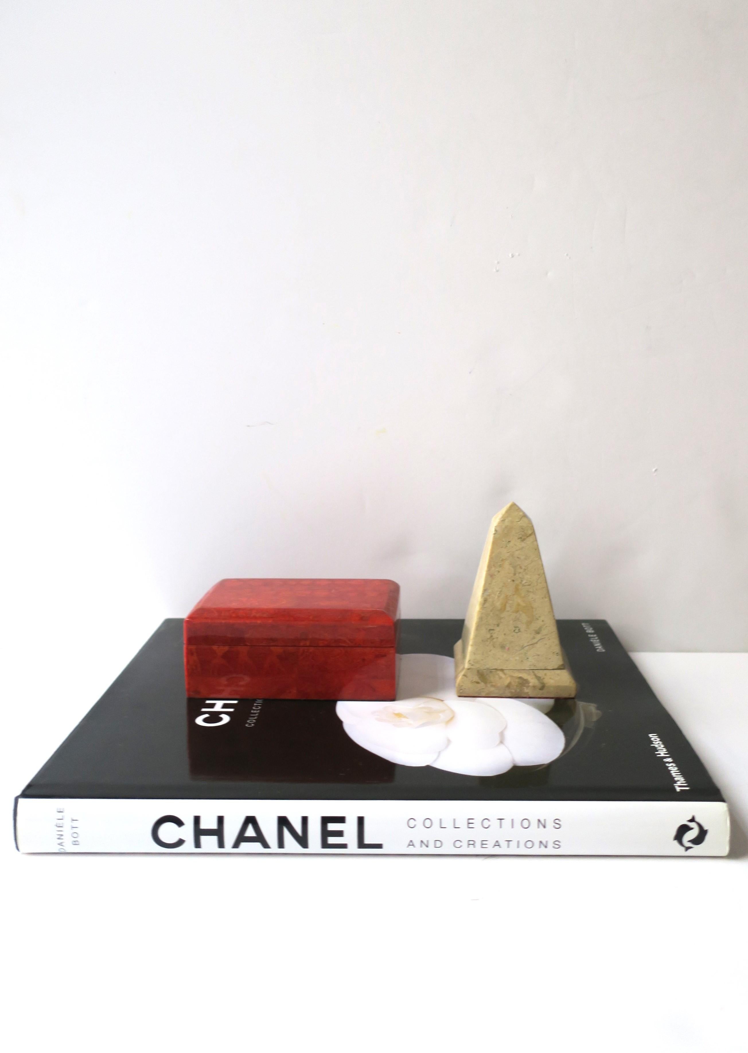 Marble Obelisk, Small  For Sale 5
