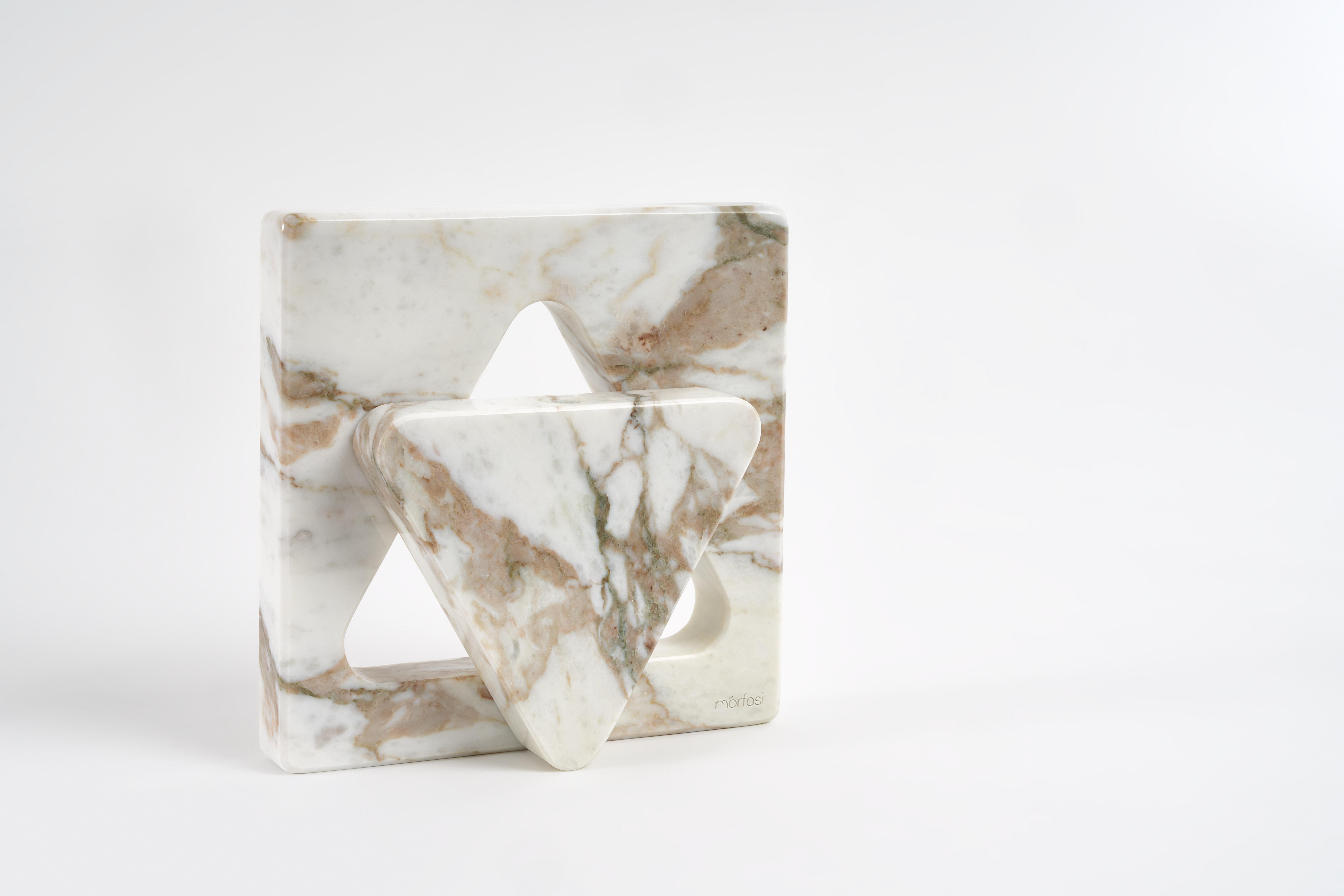 Marble one cut vase - Moreno Ratti
Dimensions: D 9 x W 20 x H 20 cm
Materials: Calcata Oro marble.

The idea of this collection comes from the desire to take the concept of minimalism to the extreme, as in the Recisi series: a single cut of a