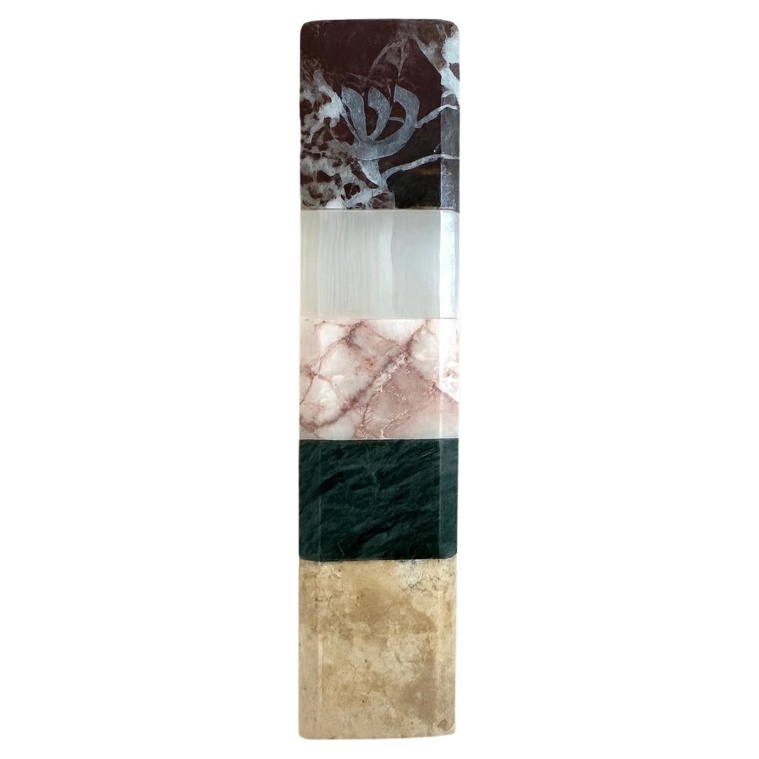 Escultura Mezuzah de mármol y ónice de Studio Gaïa, 2025 en venta