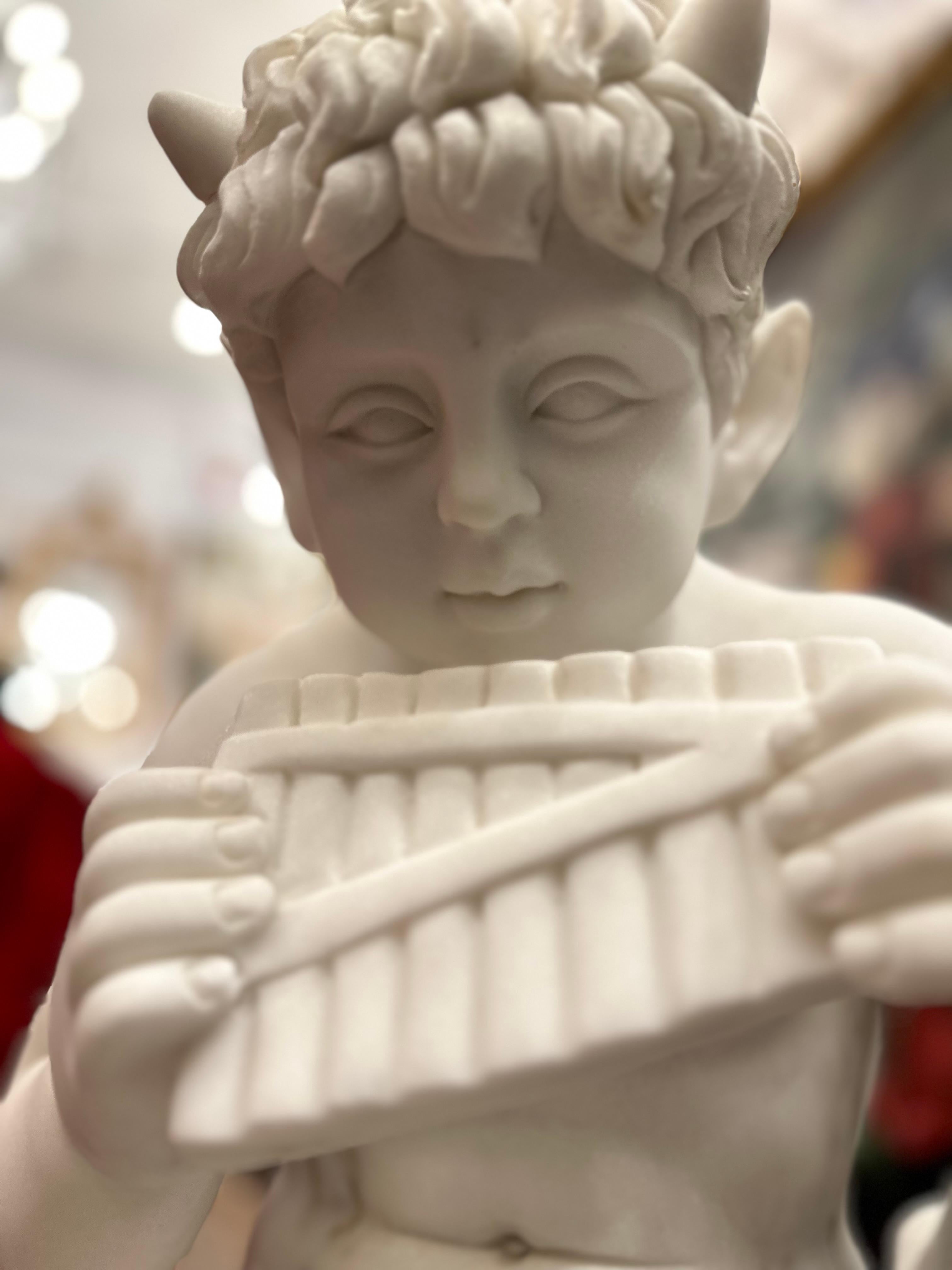 Intagliato Padella di marmo con flauto in vendita
