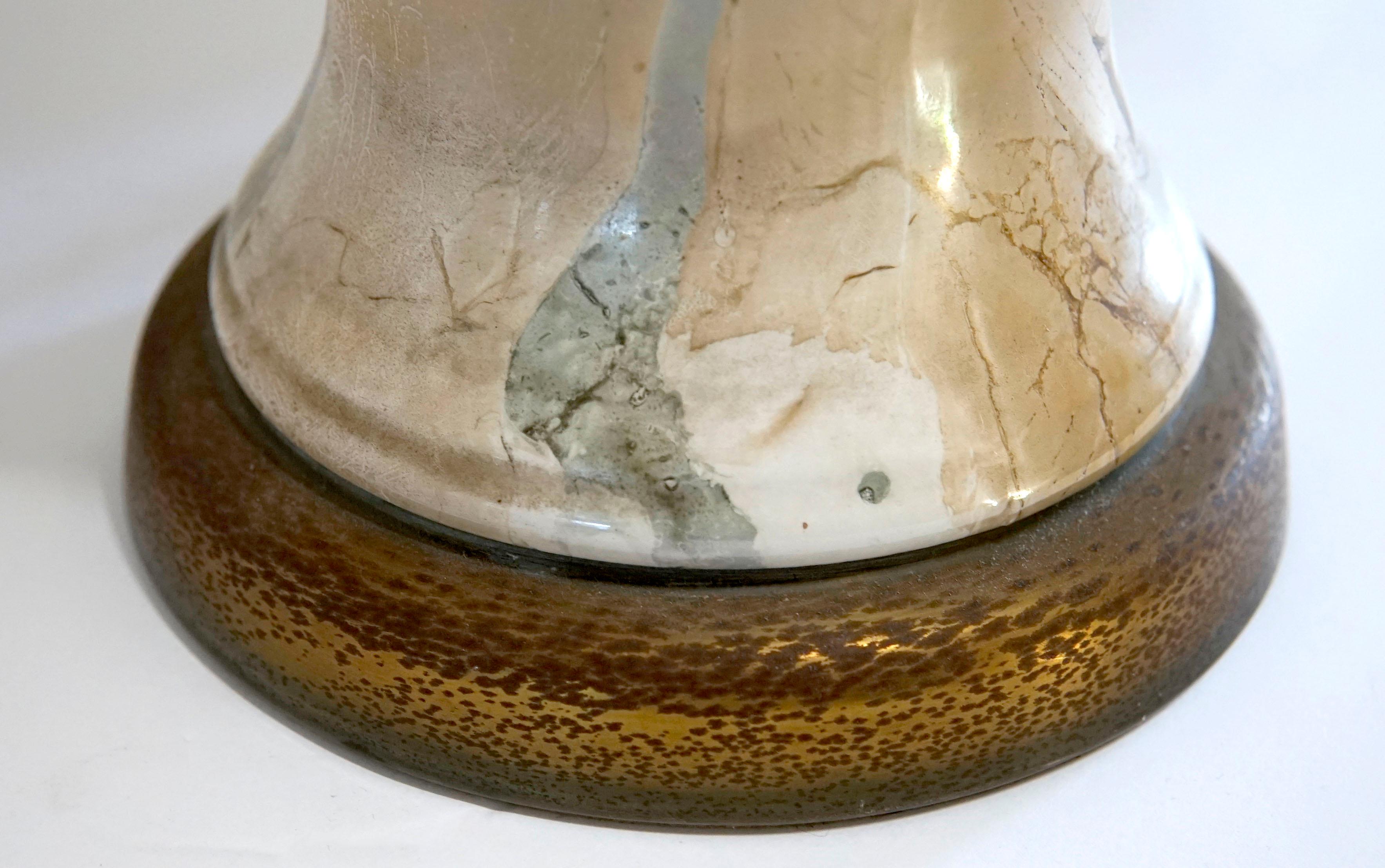 Autre Lampe de table en forme de bocal à gingembre en verre à motif marbré en vente