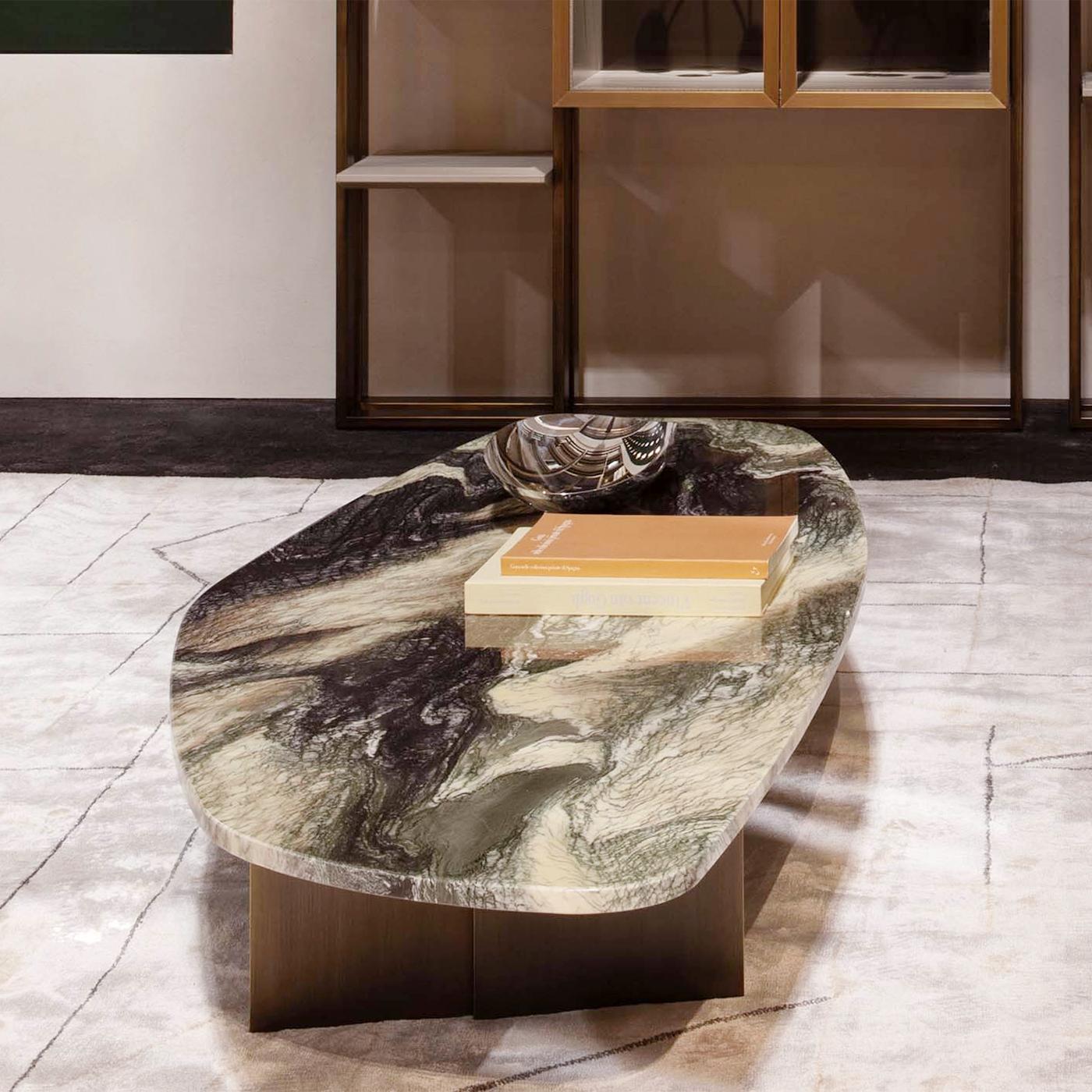XXIe siècle et contemporain Marble Pebble Large Coffee Table en vente