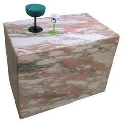 Mesa auxiliar o de cóctel con pedestal de mármol