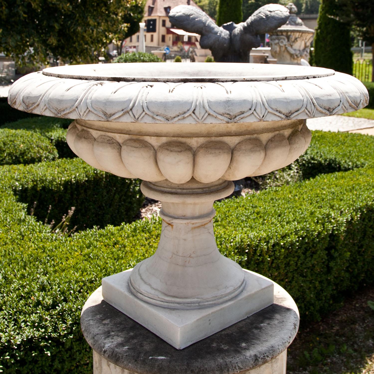 Néoclassique Jardinière en marbre, 21e siècle en vente
