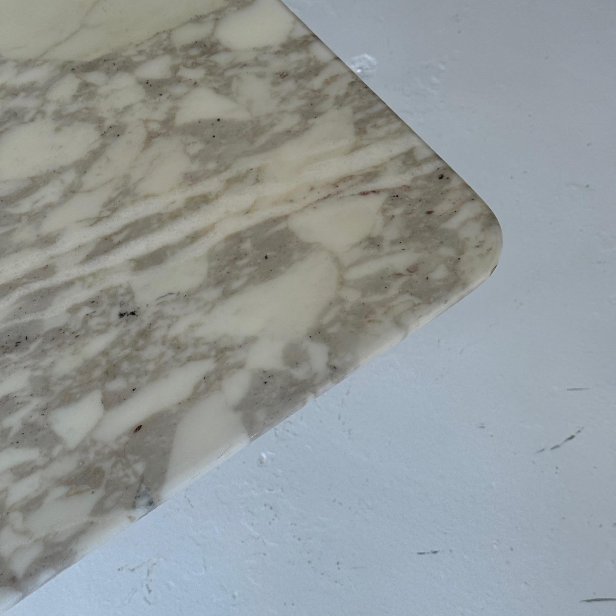 American Marble Racetrack Dining Table by Joseph D’Urso for Knoll For Sale