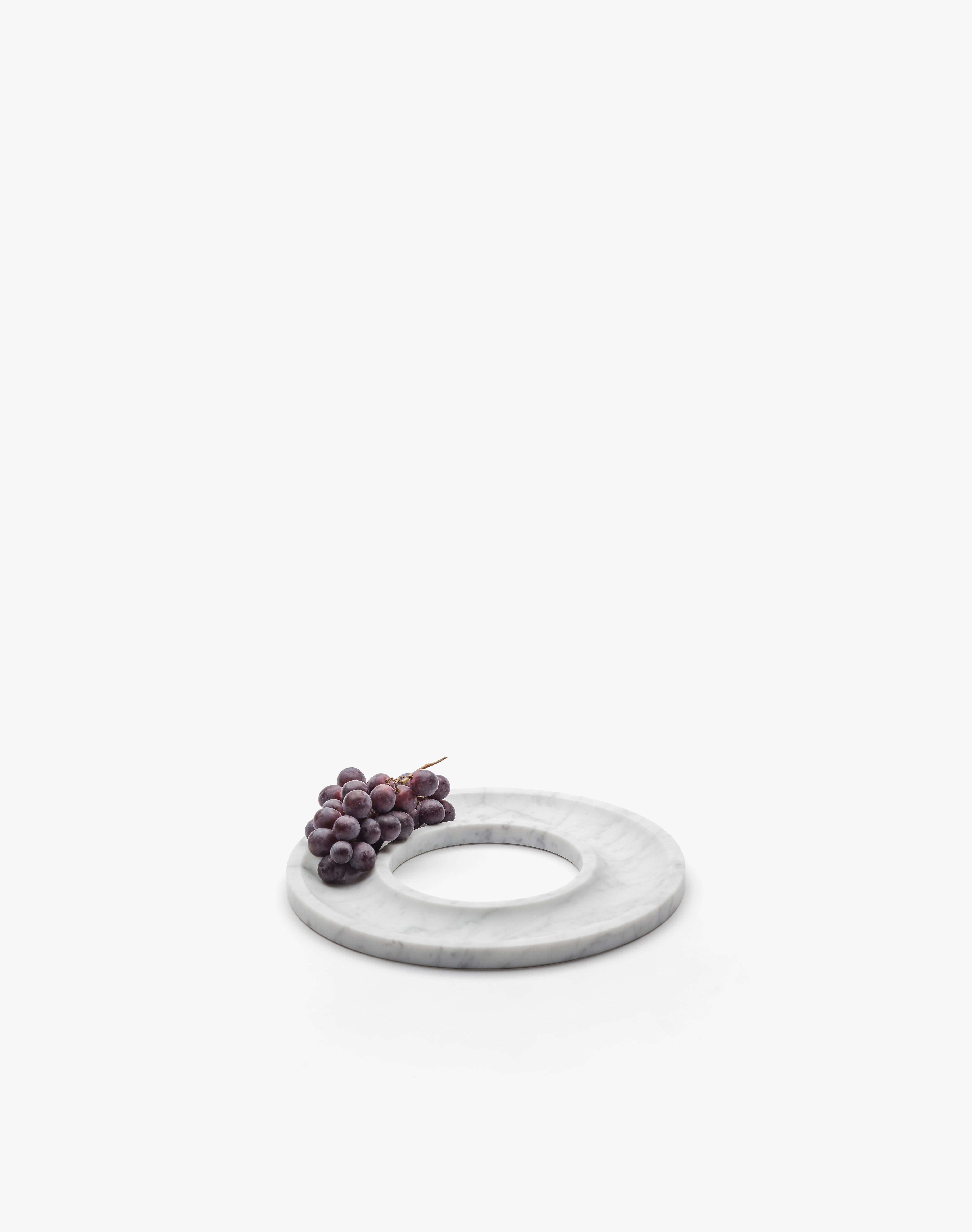 Marble ring tray by Joseph Vila Capdevila
Material: Carrara marble
Dimensions: ø 35 x 3 cm
Weight: 2.5 kg

Aparentment is a space for creation and innovation, experimenting with materials with the goal to develop robust, lasting and timeless