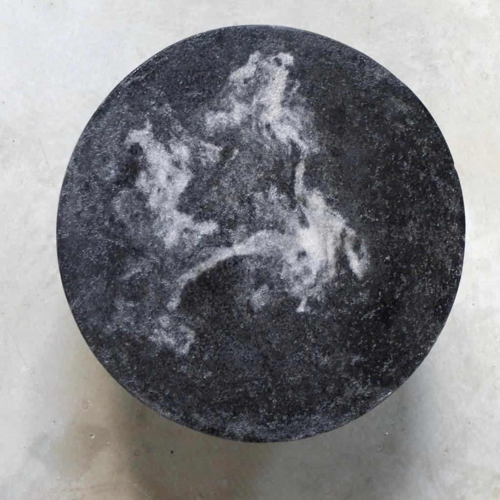 Marble Salt Meditation Stool by Roxane Lahidji In New Condition For Sale In Geneve, CH
