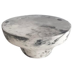 Tabouret de méditation en marbre Salt de Roxane Lahidji