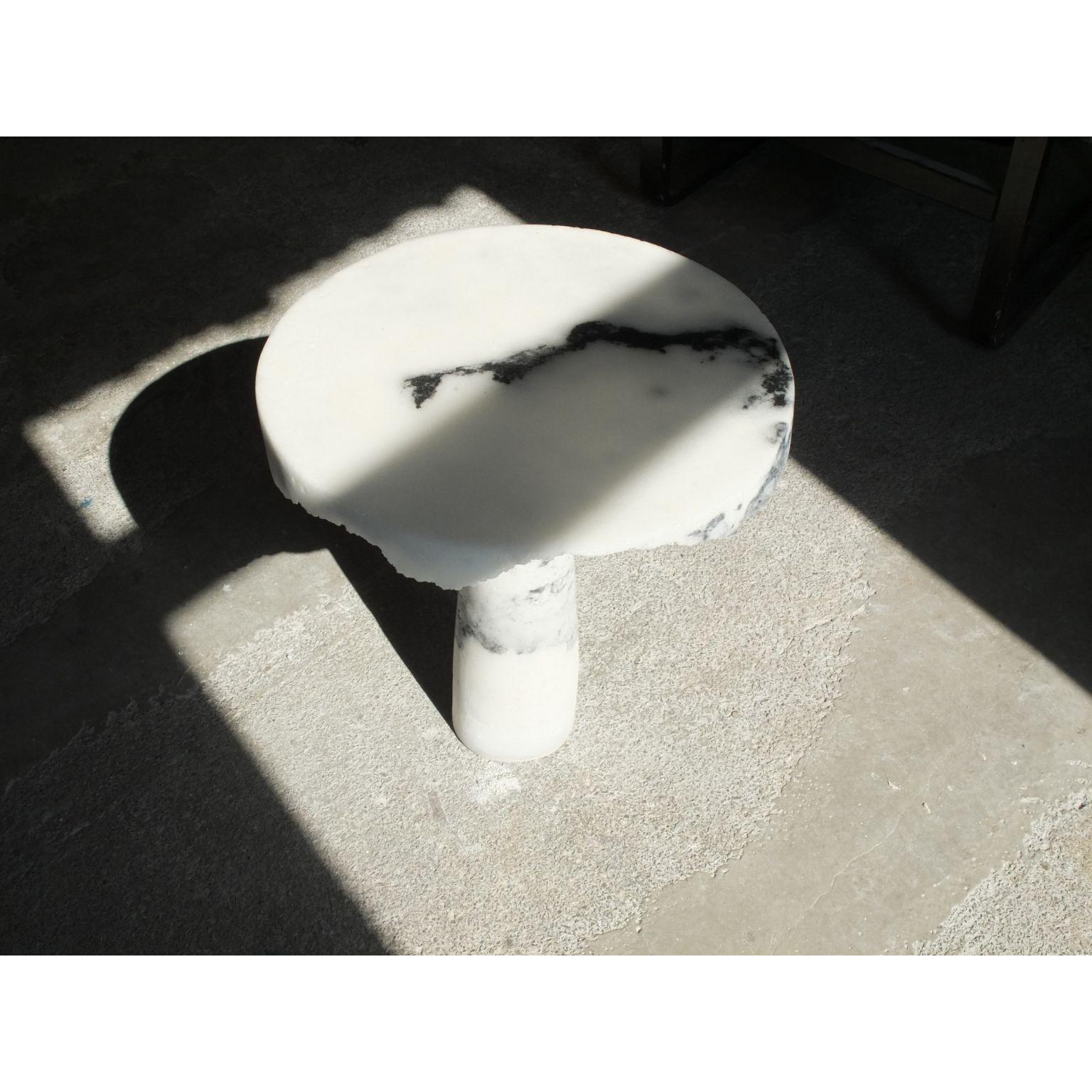Postmoderne Table d'appoint en marbre et sel de Roxane Lahidji en vente