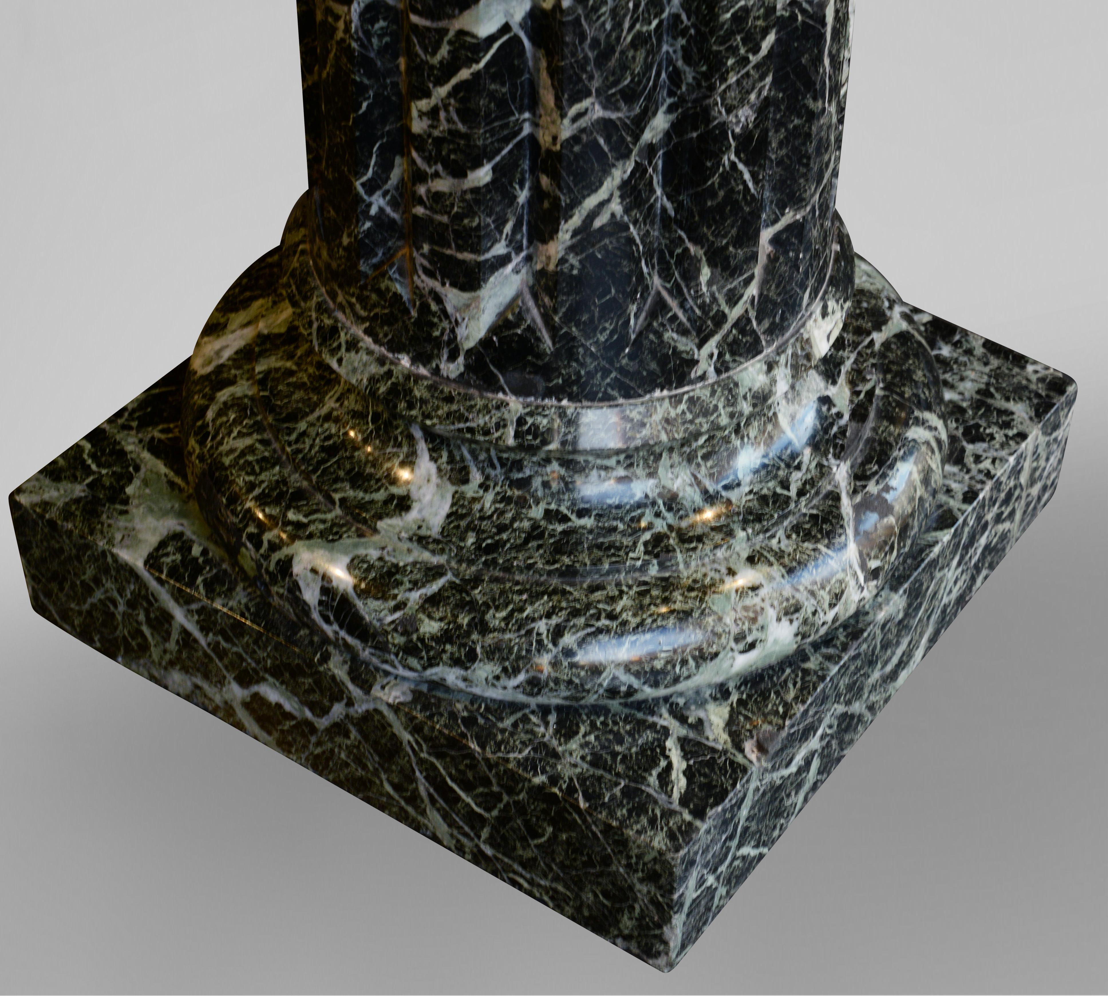 Scultura in marmo e colonna originale, XIX secolo in vendita 10