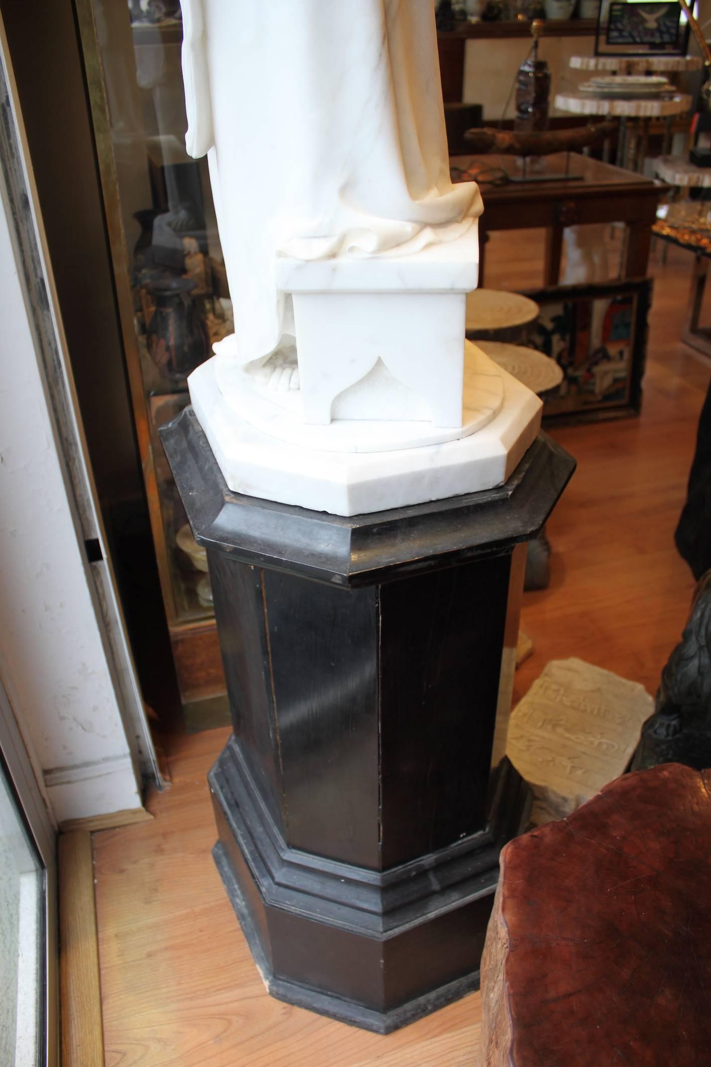 Marble Sculpture by Angelo Biella, Milano In Excellent Condition For Sale In Marseille, FR