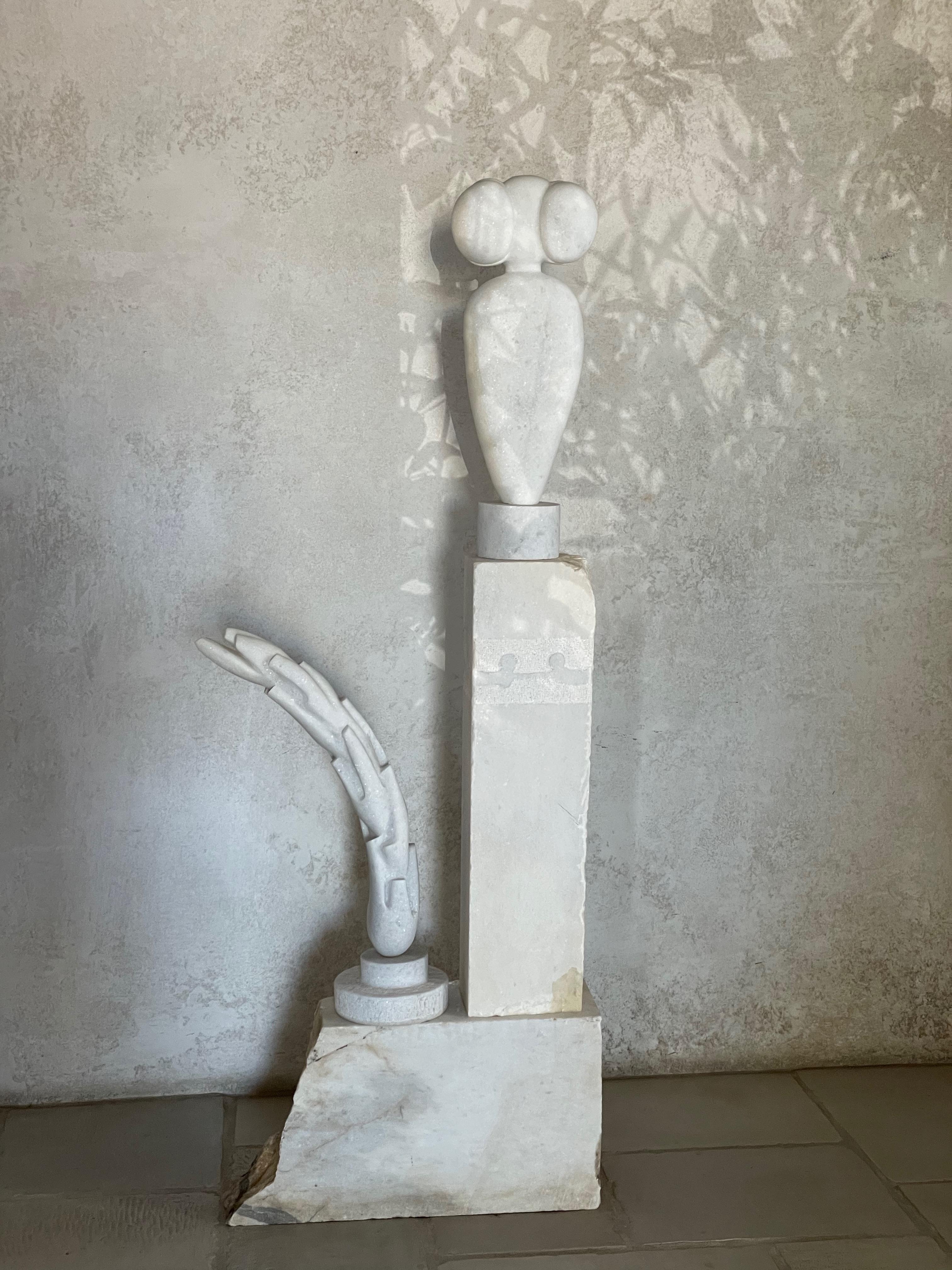 Marmorskulptur von Tom von Kaenel im Zustand „Neu“ im Angebot in Geneve, CH