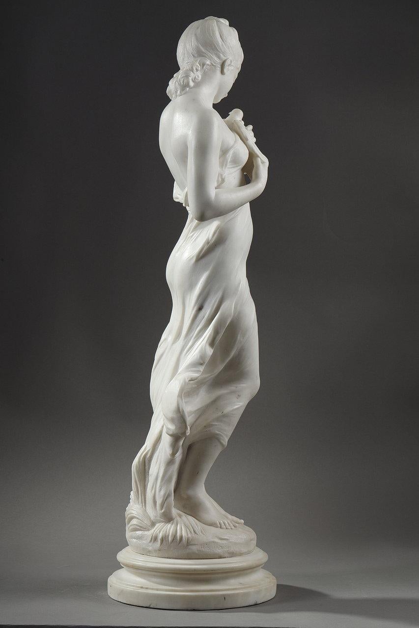 Sculpté Sculpture en marbre appelée « Jeune femme avec une colombe » et signée Hippolyte Moreau