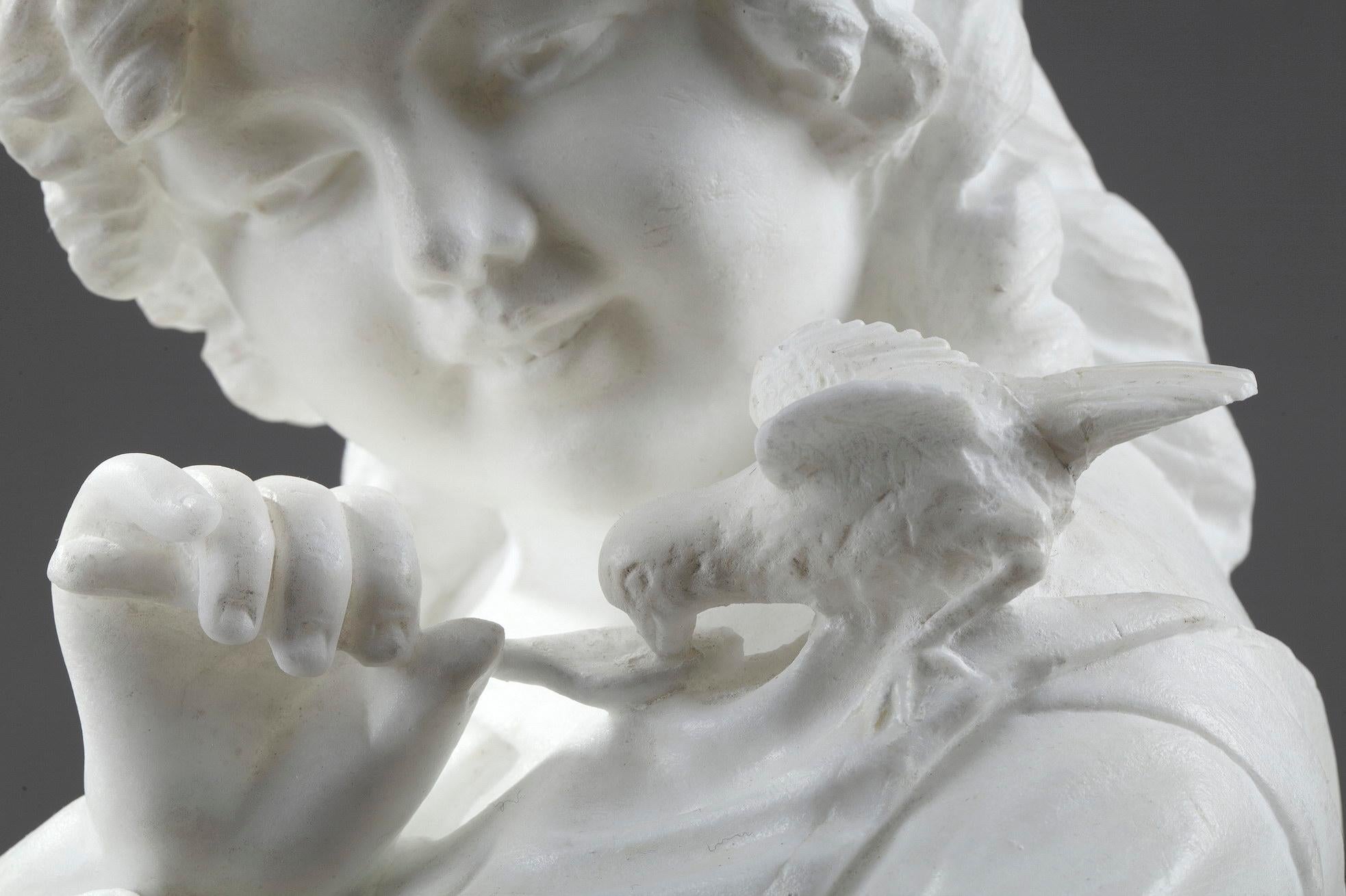 Marble Sculpture Girl Feeding a Bird by Cesare Lapini In Good Condition In Paris, FR