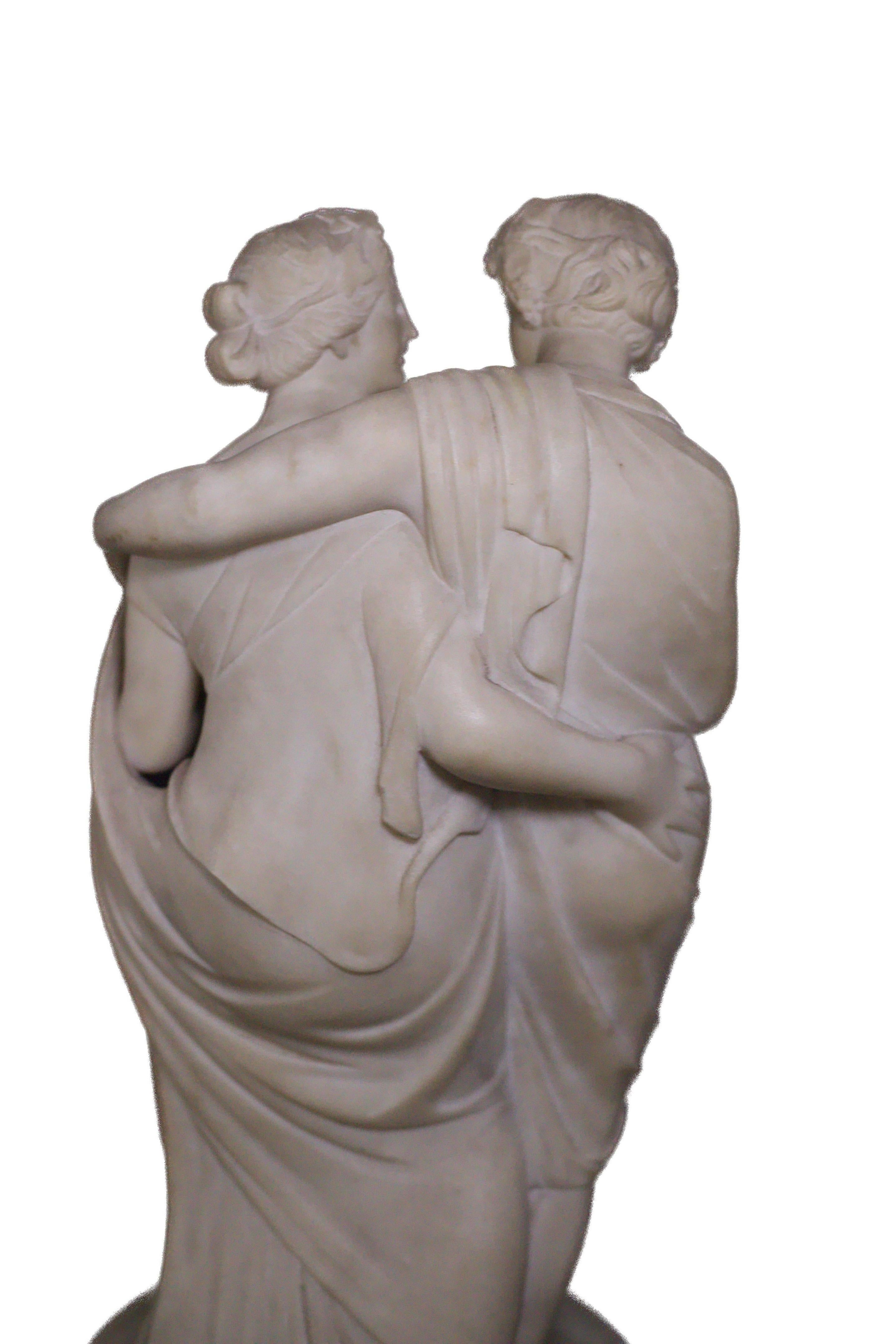 Scultura in marmo di una coppia firmata Rayneval in vendita 8