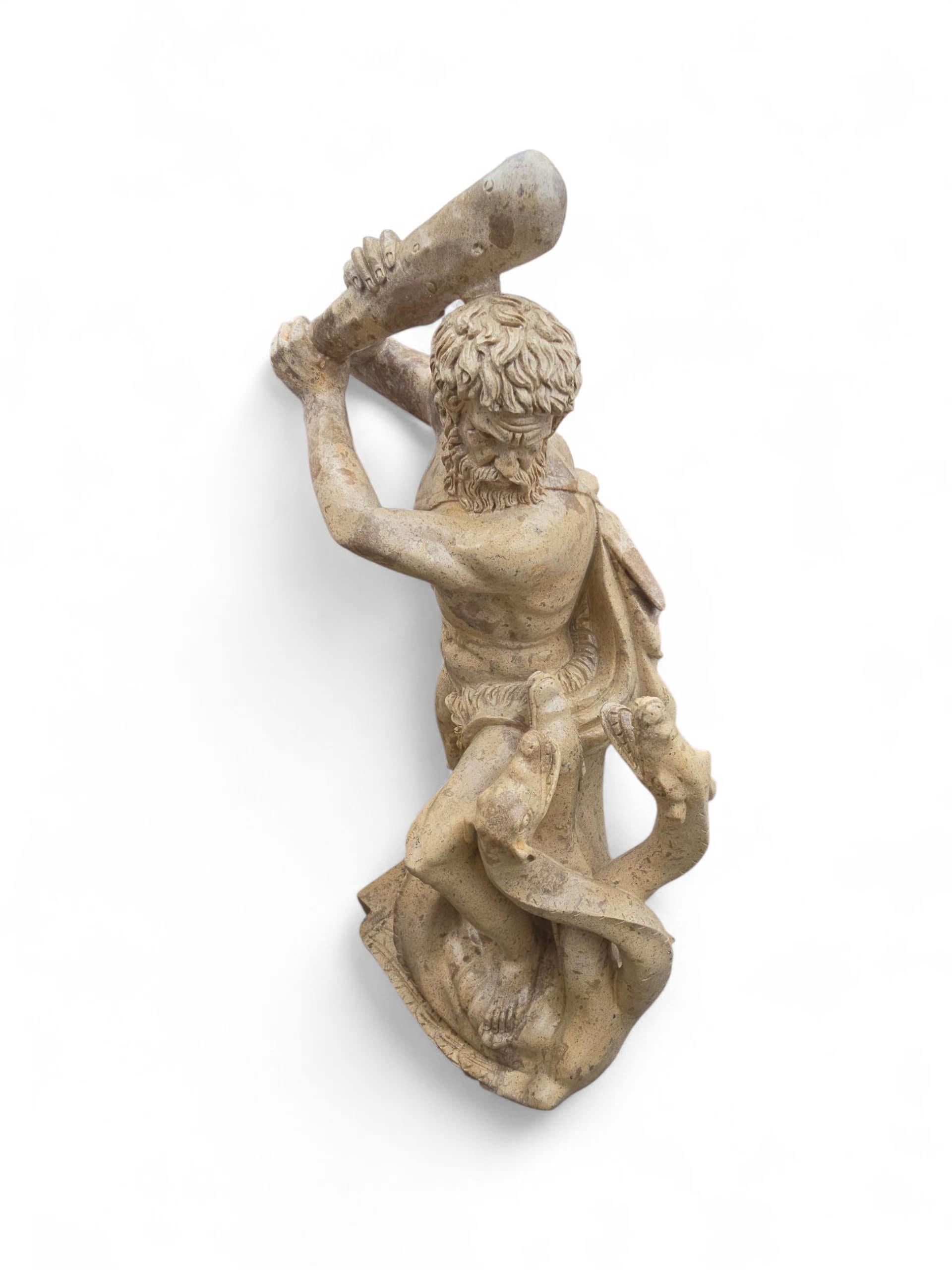 Sculpture en marbre d'Hercule combattant les serpents, Italie, début du XXe siècle en vente 1