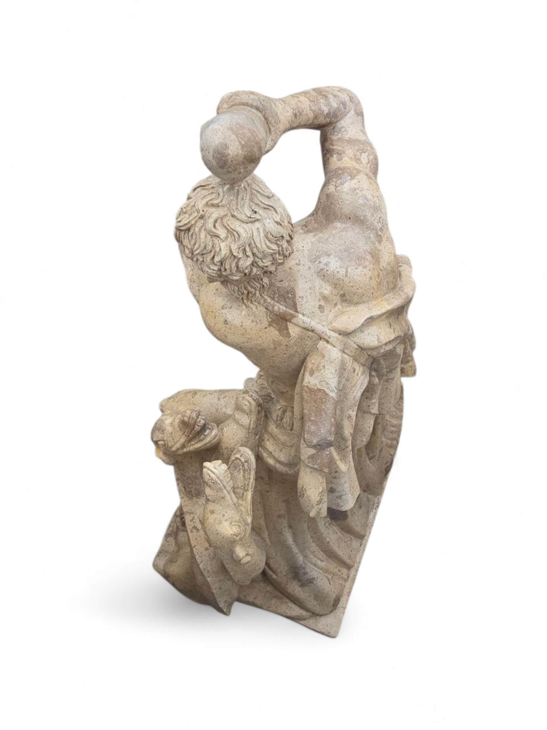 Sculpture en marbre d'Hercule combattant les serpents, Italie, début du XXe siècle en vente 2