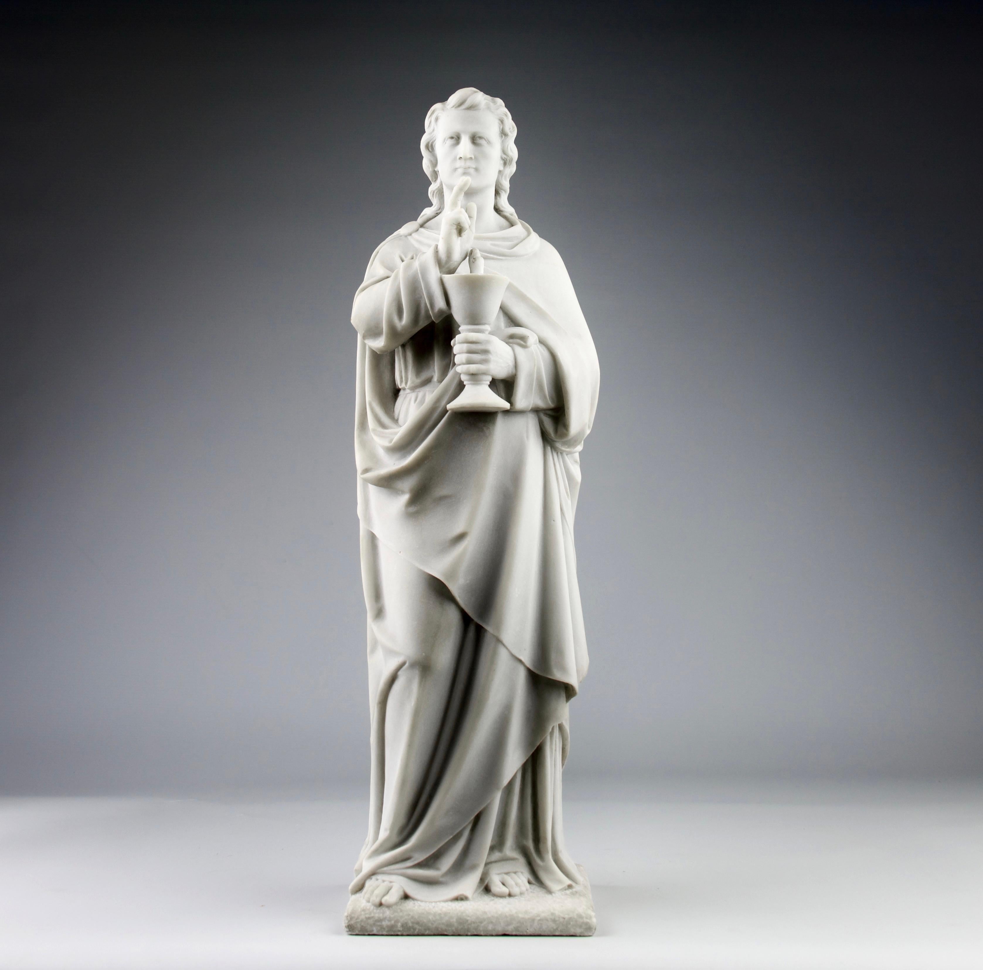 Superb sculpture in marble of Saint John the Evangelist, France 19th century.

Dimensions in cm ( H x L x l ) : 58 x 18 x 16

Secure shipping.