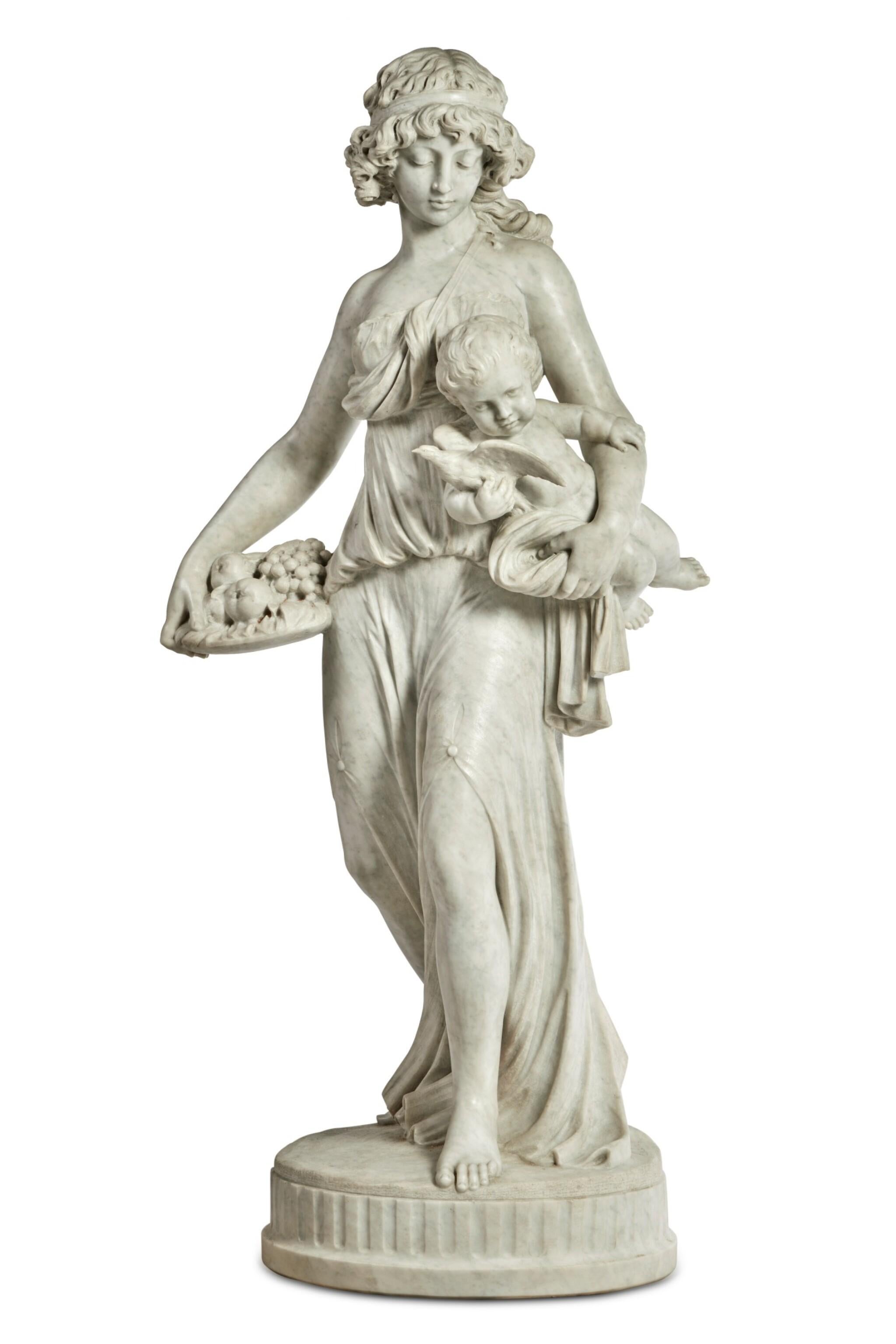Un'imponente scultura in marmo raffigurante una Ninfa e un Bambino, realizzata nel celebre stile rococò del XVIII secolo. Firmato 