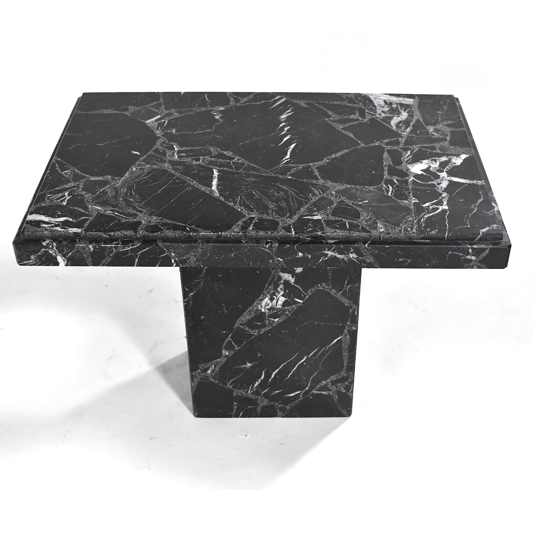 Marbre Table d'appoint en marbre Ello en vente
