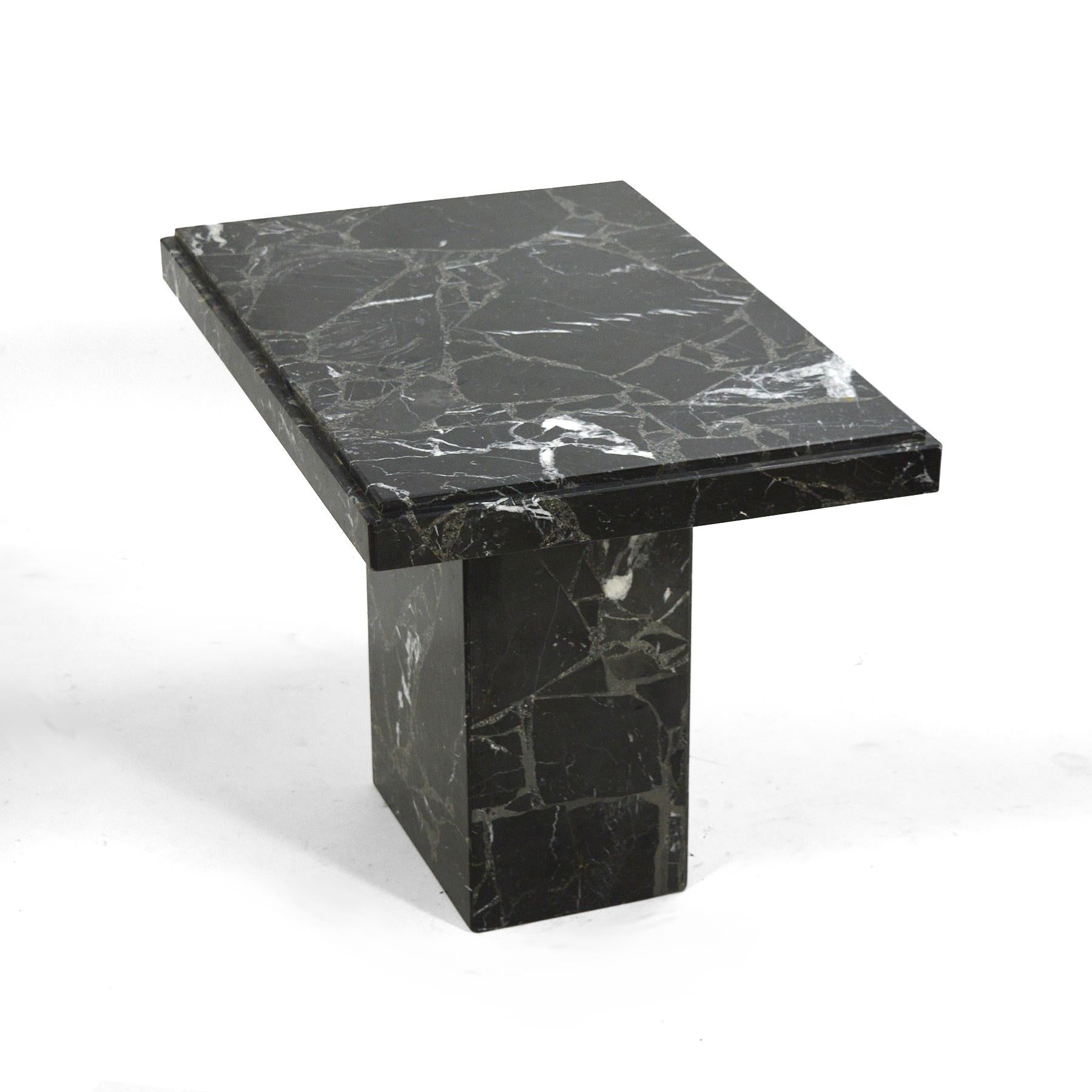 Table d'appoint en marbre Ello en vente 1