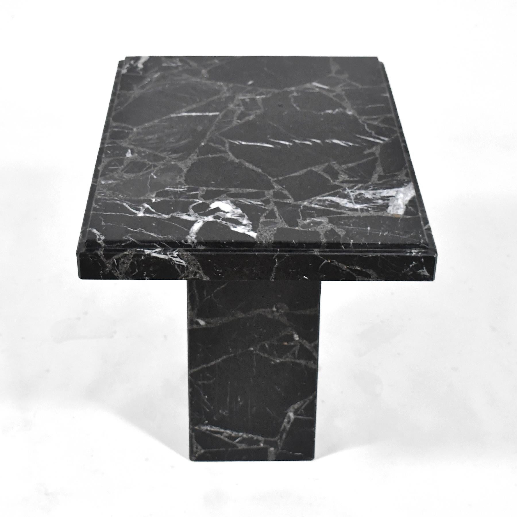 Table d'appoint en marbre Ello en vente 3