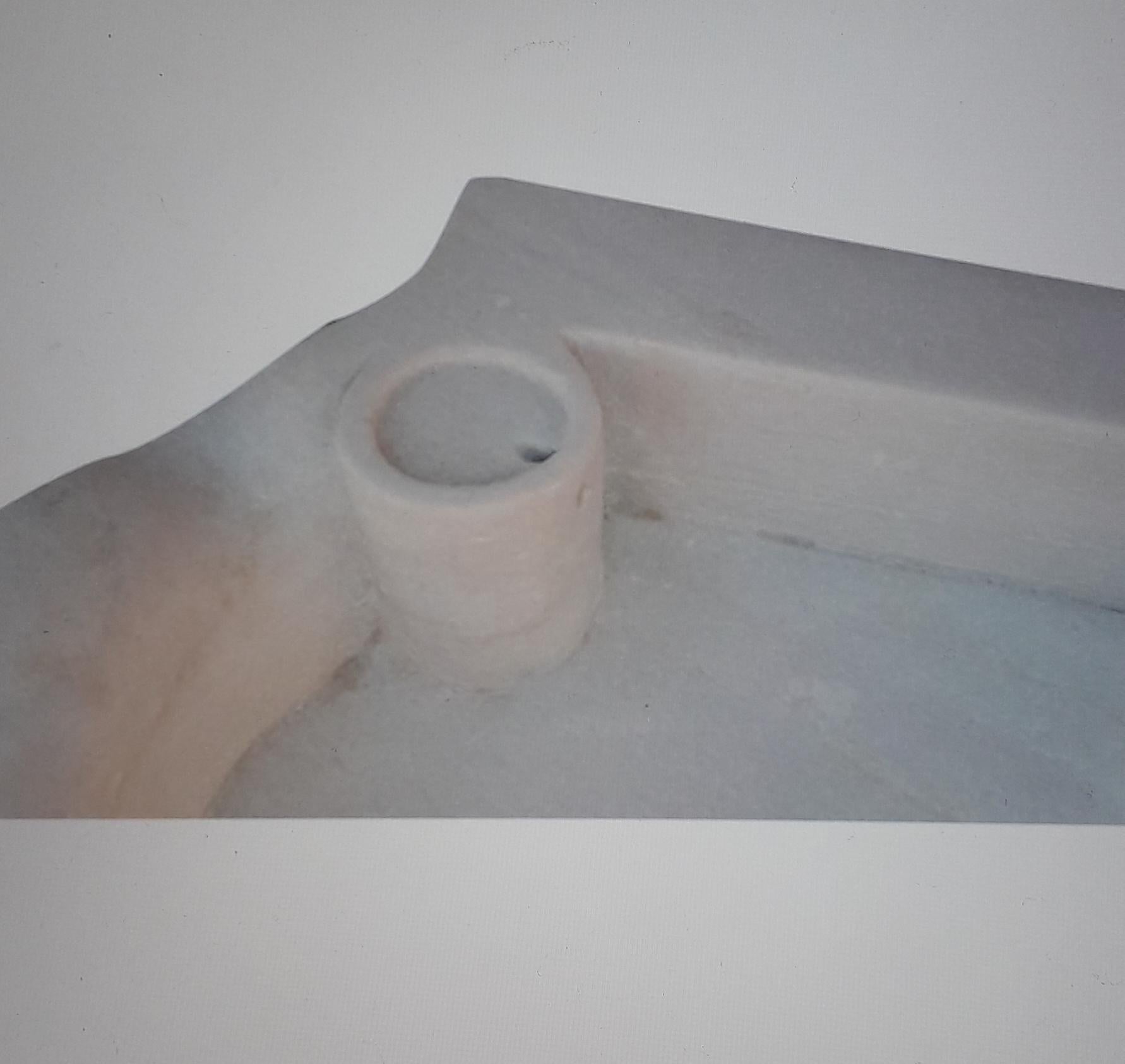 Classical Roman Revival sink basin of simplistic design, made from one piece of stone, ideal for outdoor purposes too.

0025atk.
Length60 cmHeight13 cmWidth50 cmWeight37 kg
Length Pack78 cmPackaging height27 cmPack width64 cmWeight Pack38 kg