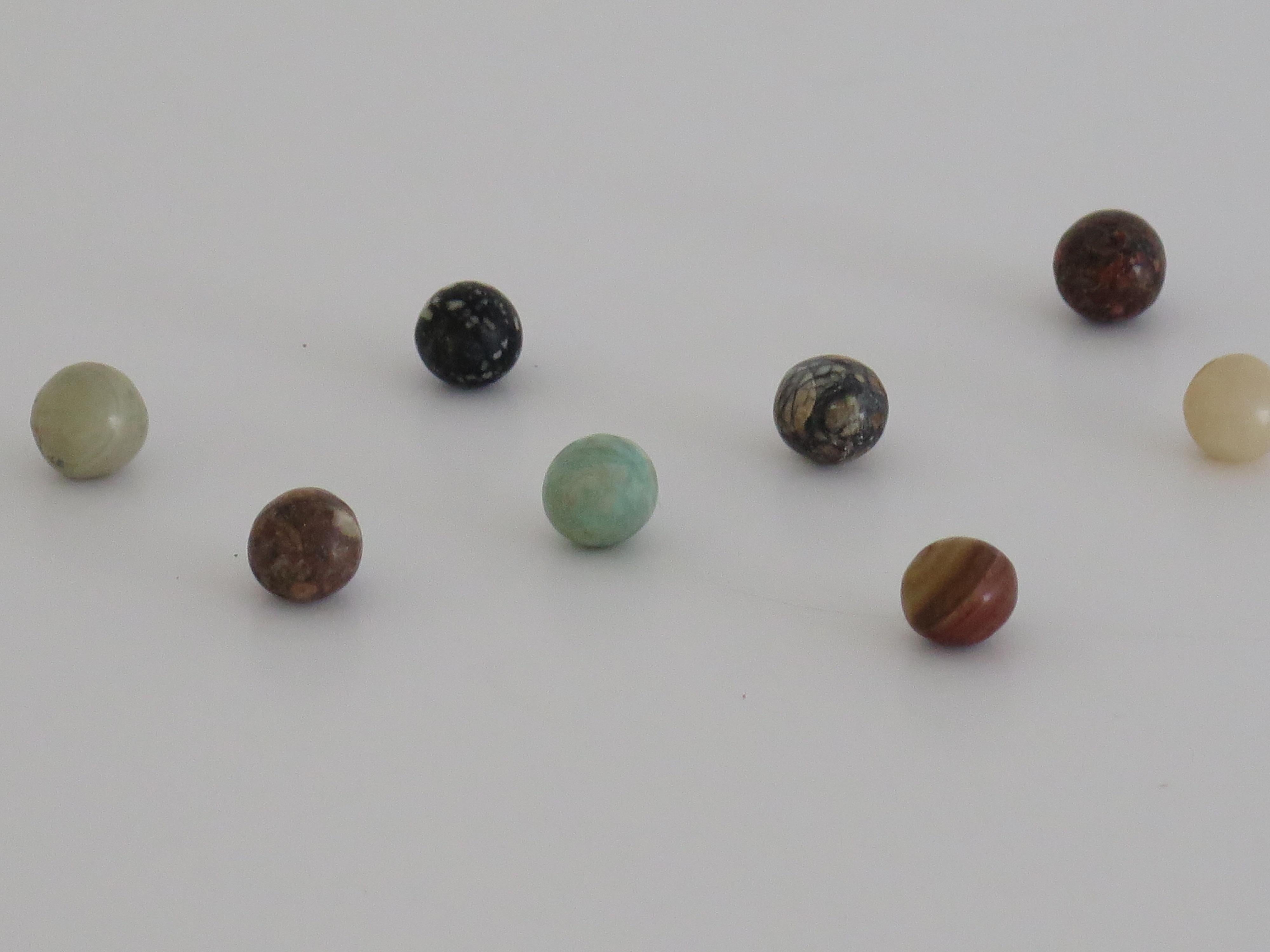 Marble Solitaire Game with hardwood board and 33 agate stone Marbles, Circa 1925 For Sale 3
