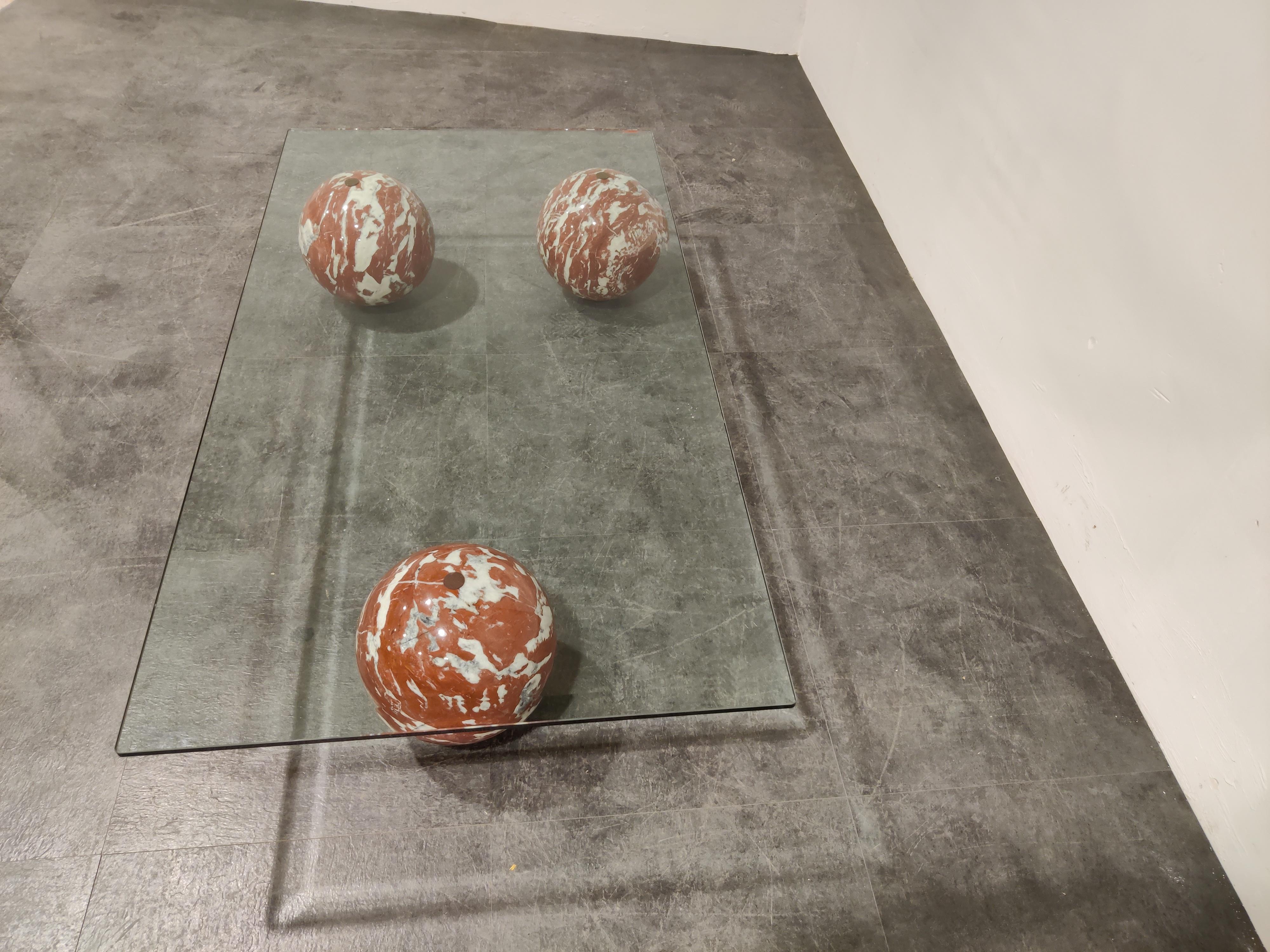 Marble Sphere Coffee Table by Cattelan, Italy, 1980s In Excellent Condition In Leuven, Vlaams Gewest