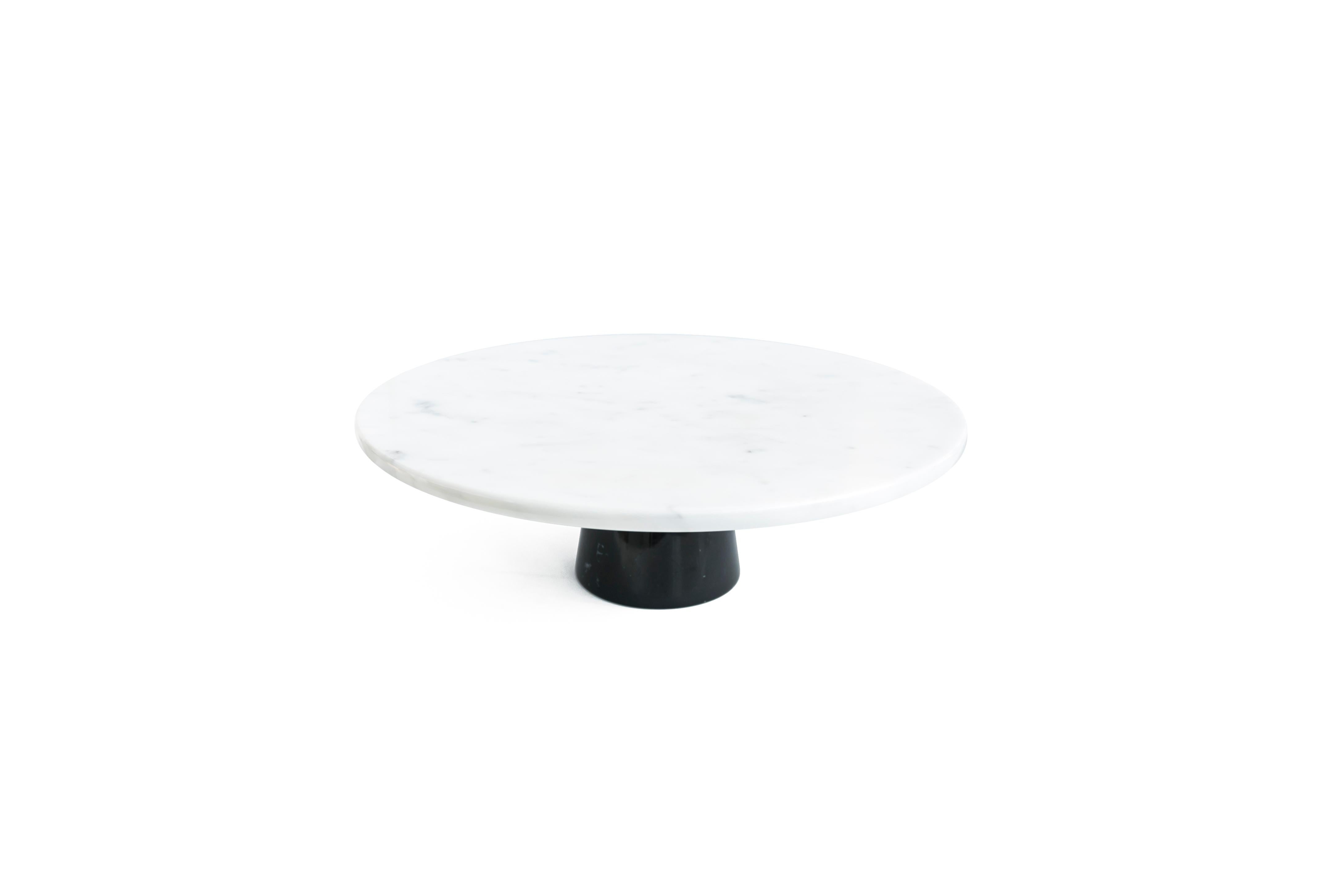 Contemporary Handmade White Carrara and Black Marquina Marble Stand Cake For Sale