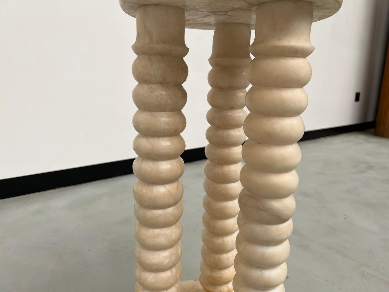 Stand en marbre avec 3 colonnes, vers 1970, France en vente 11