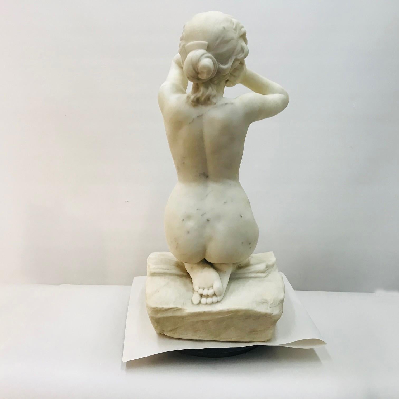 Statue en marbre « Awakening » d'après Constantino Barbella Bon état - En vente à Montreal, QC